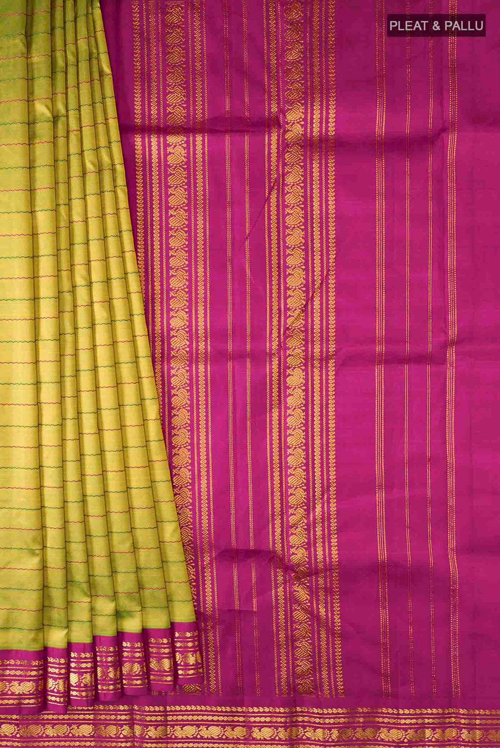 pleats pallu