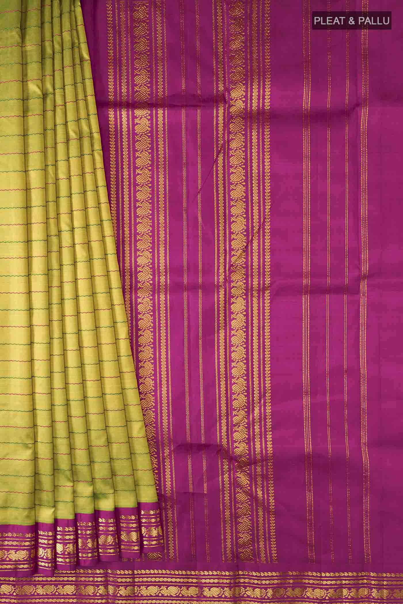 pleats pallu