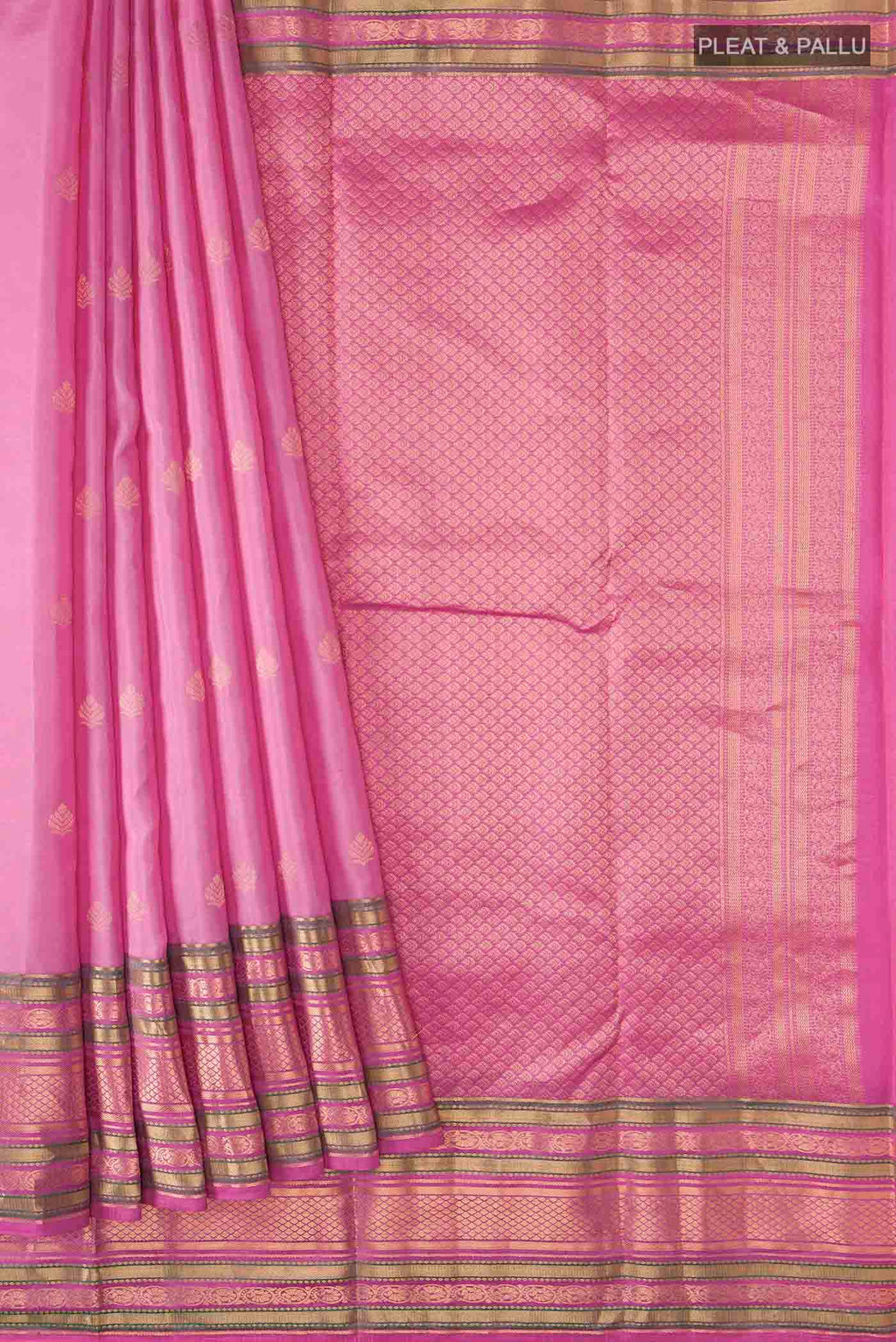 pleats pallu