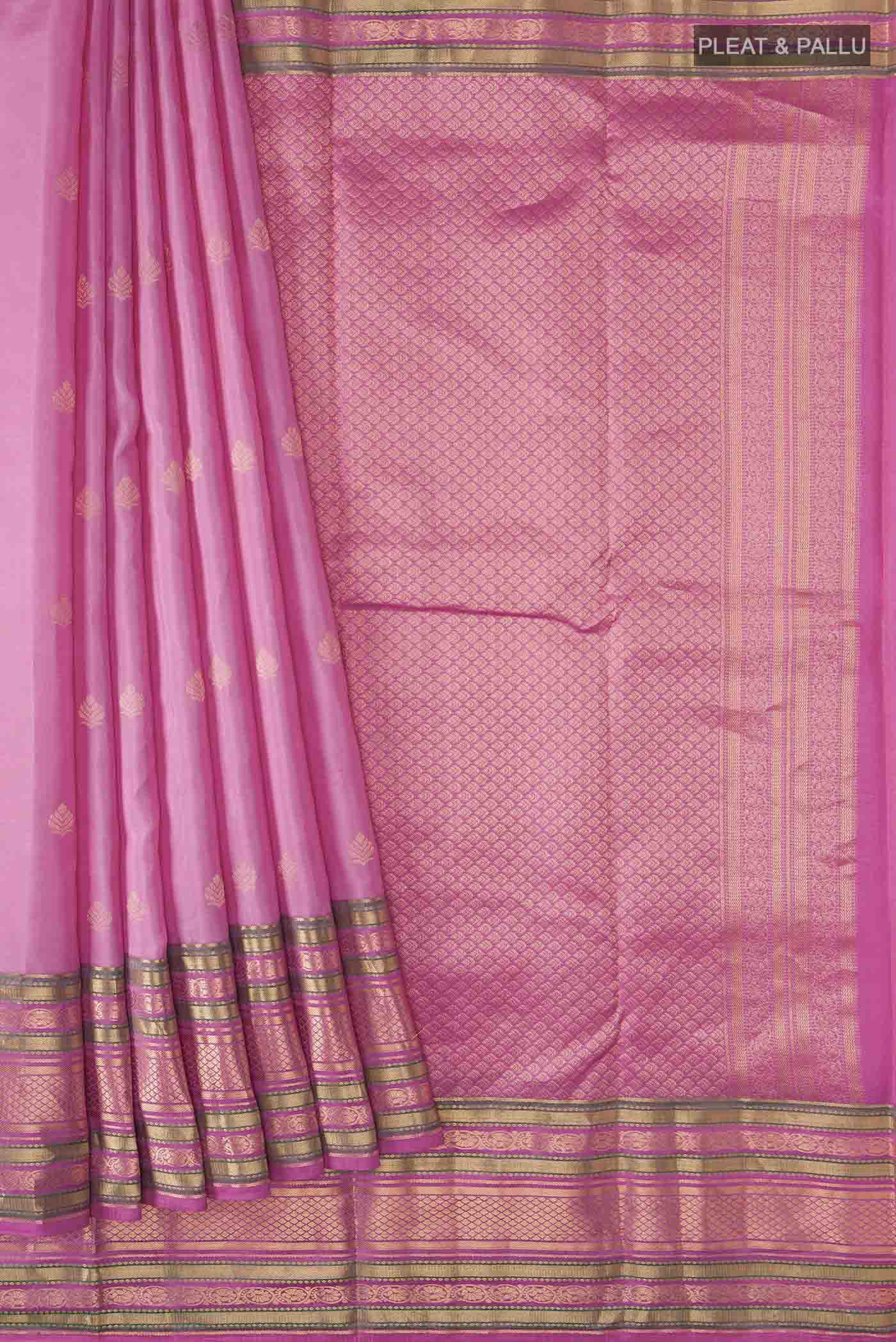 pleats pallu