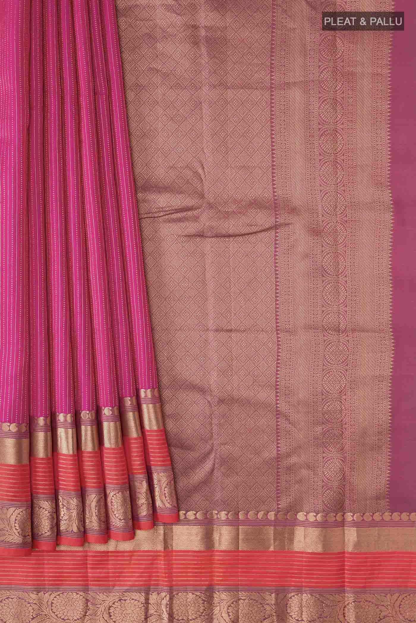 pleats pallu