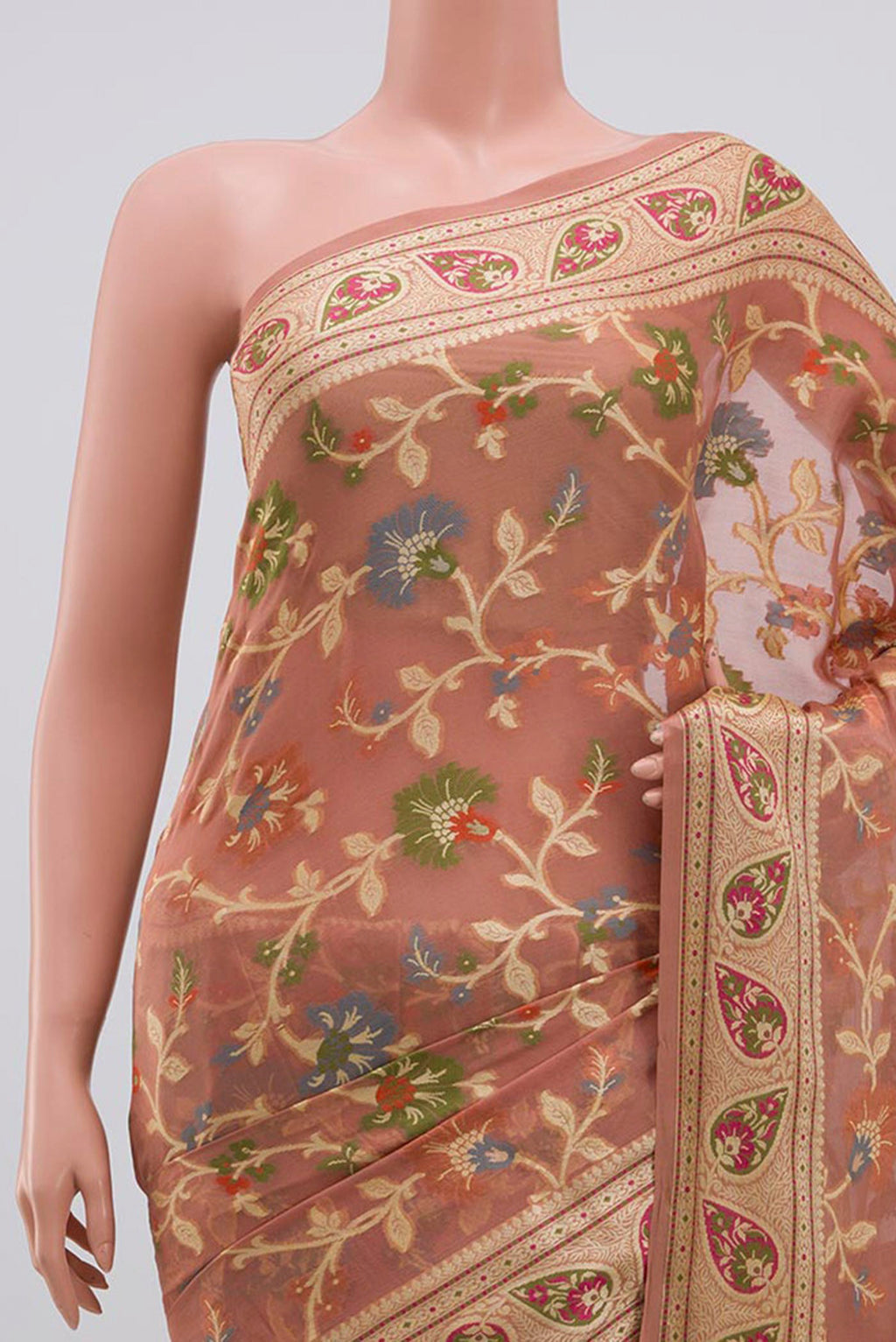 Border image of Peach Banarasi Georgette Saree with Fancy on the body and Thread Border. 