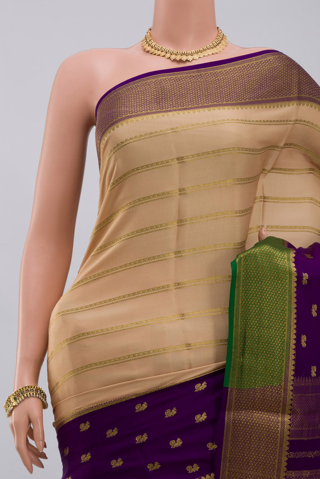 Border image of Cream Crepe Saree with Stripes on the body and Zari Border. 