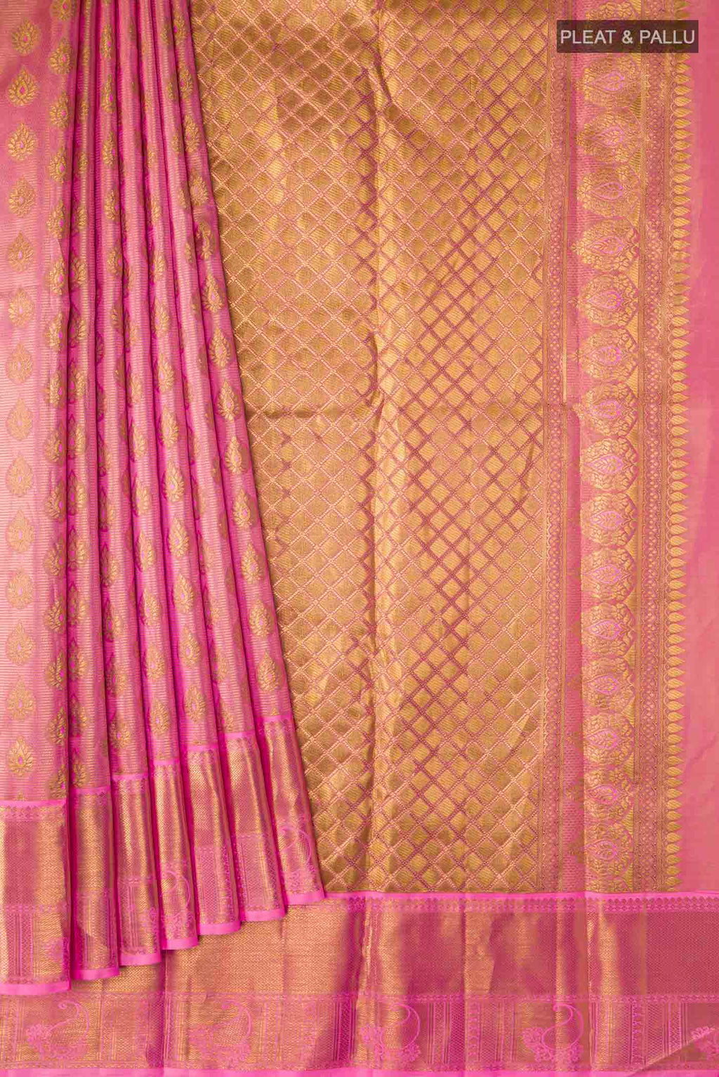 pleats pallu