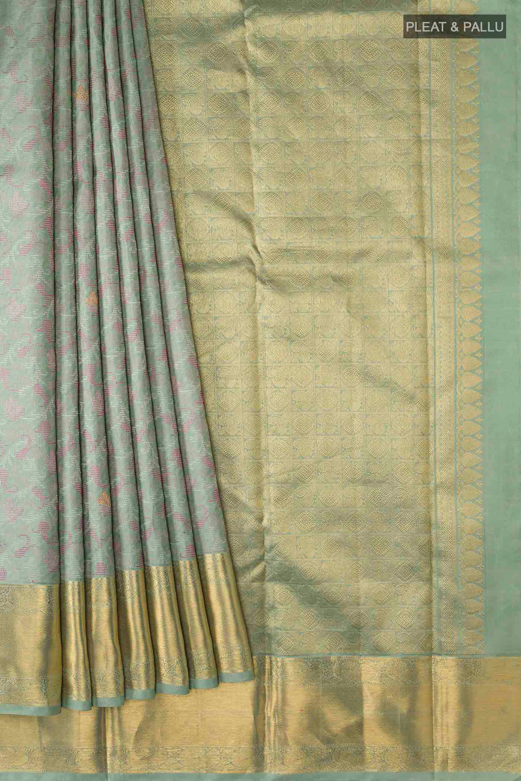 pleats pallu