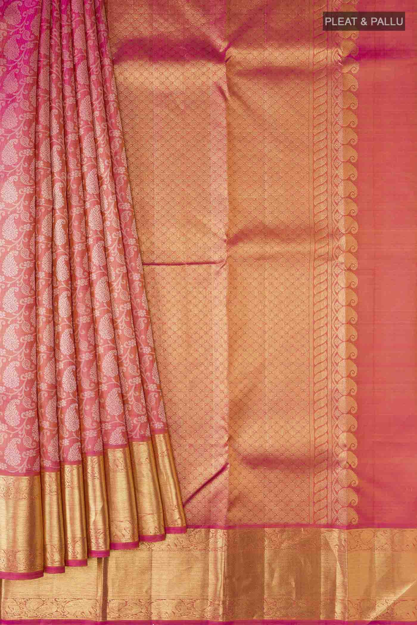 pleats pallu