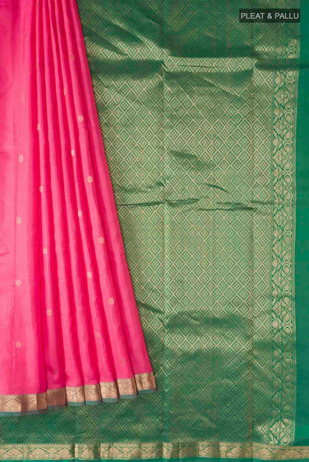 pleats pallu