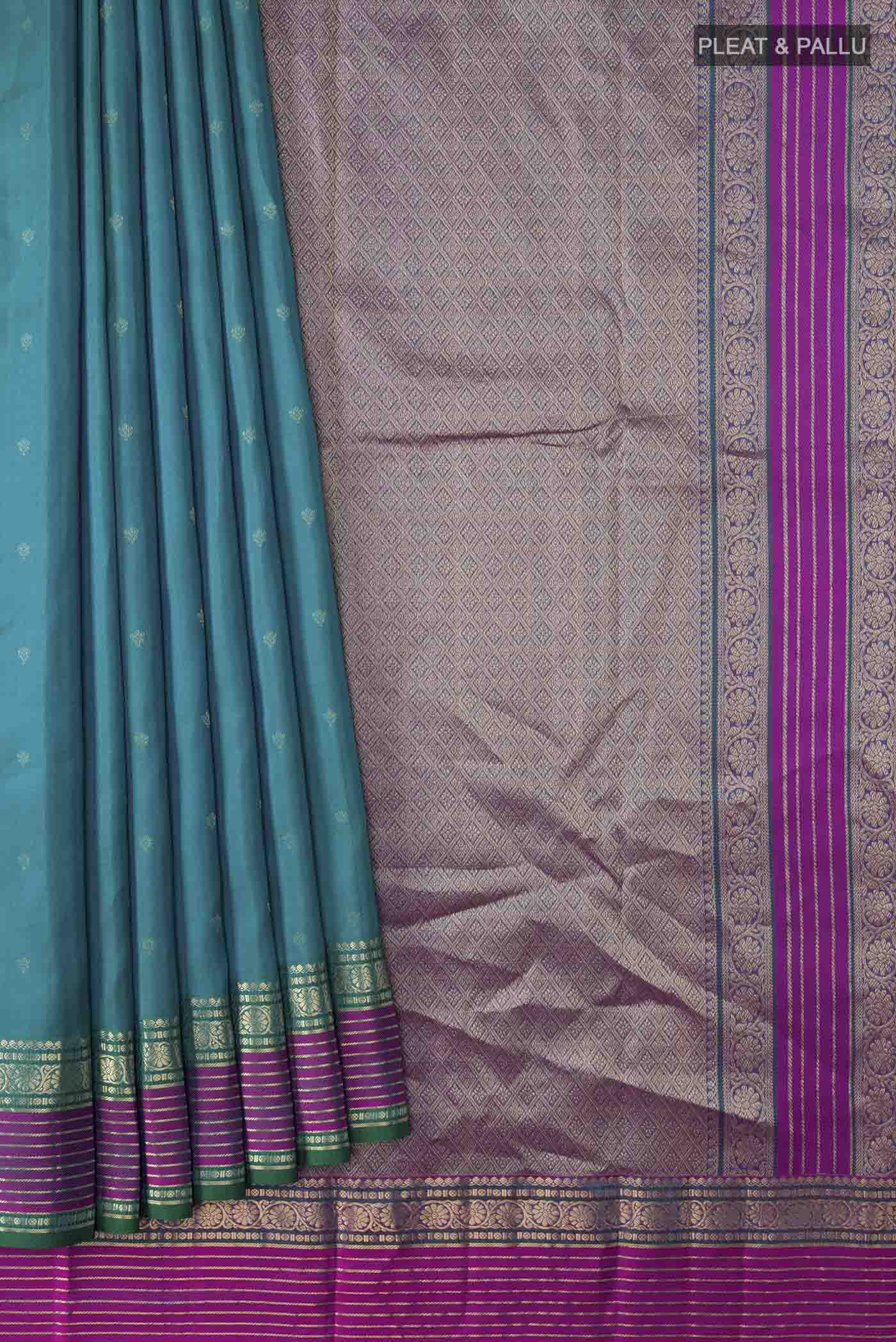 pleats pallu