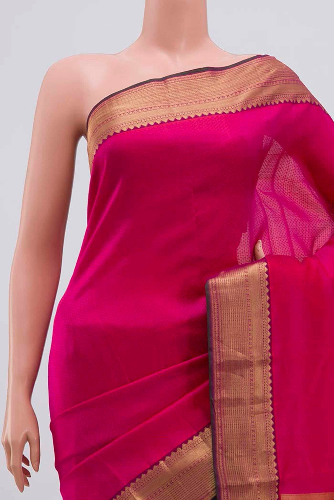 Border image of Rani Pink Kanchipuram Silk Saree with Jacquard design on the body and Zari Border