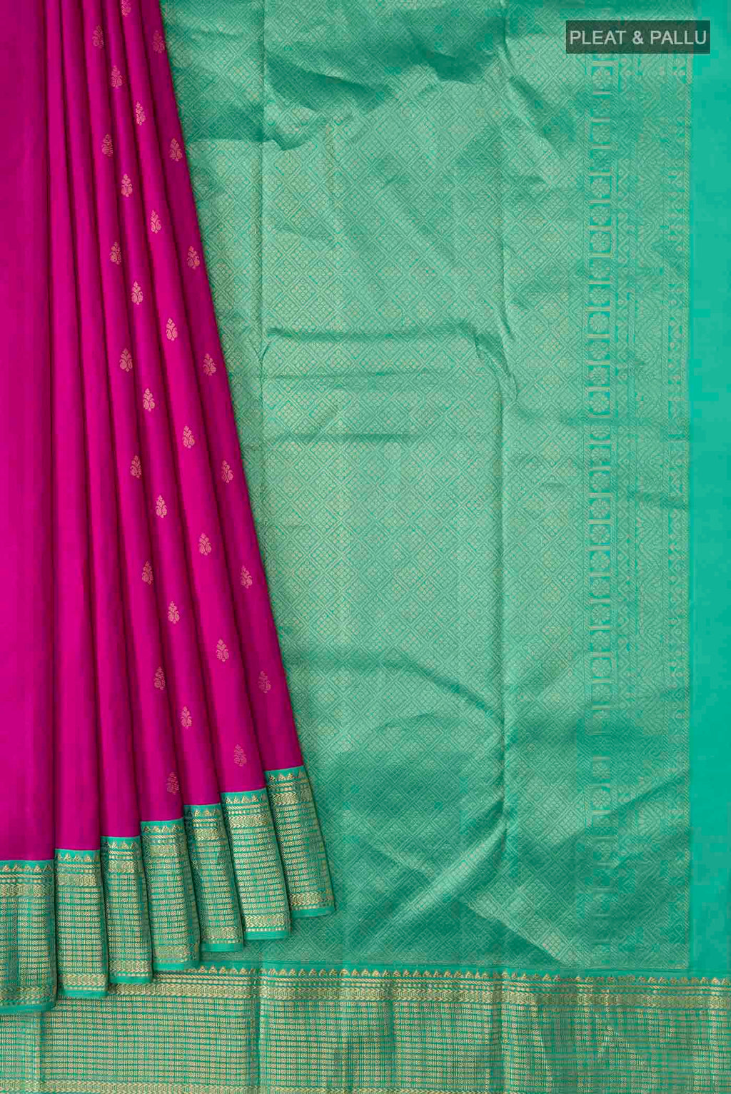 pleats pallu