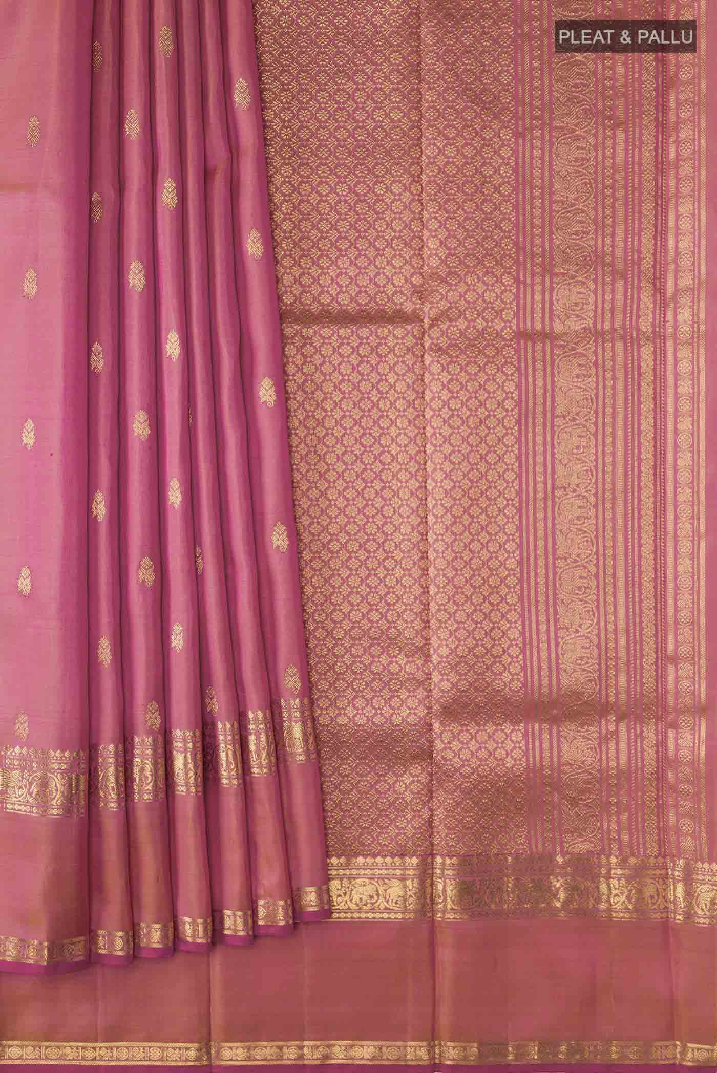 pleats pallu