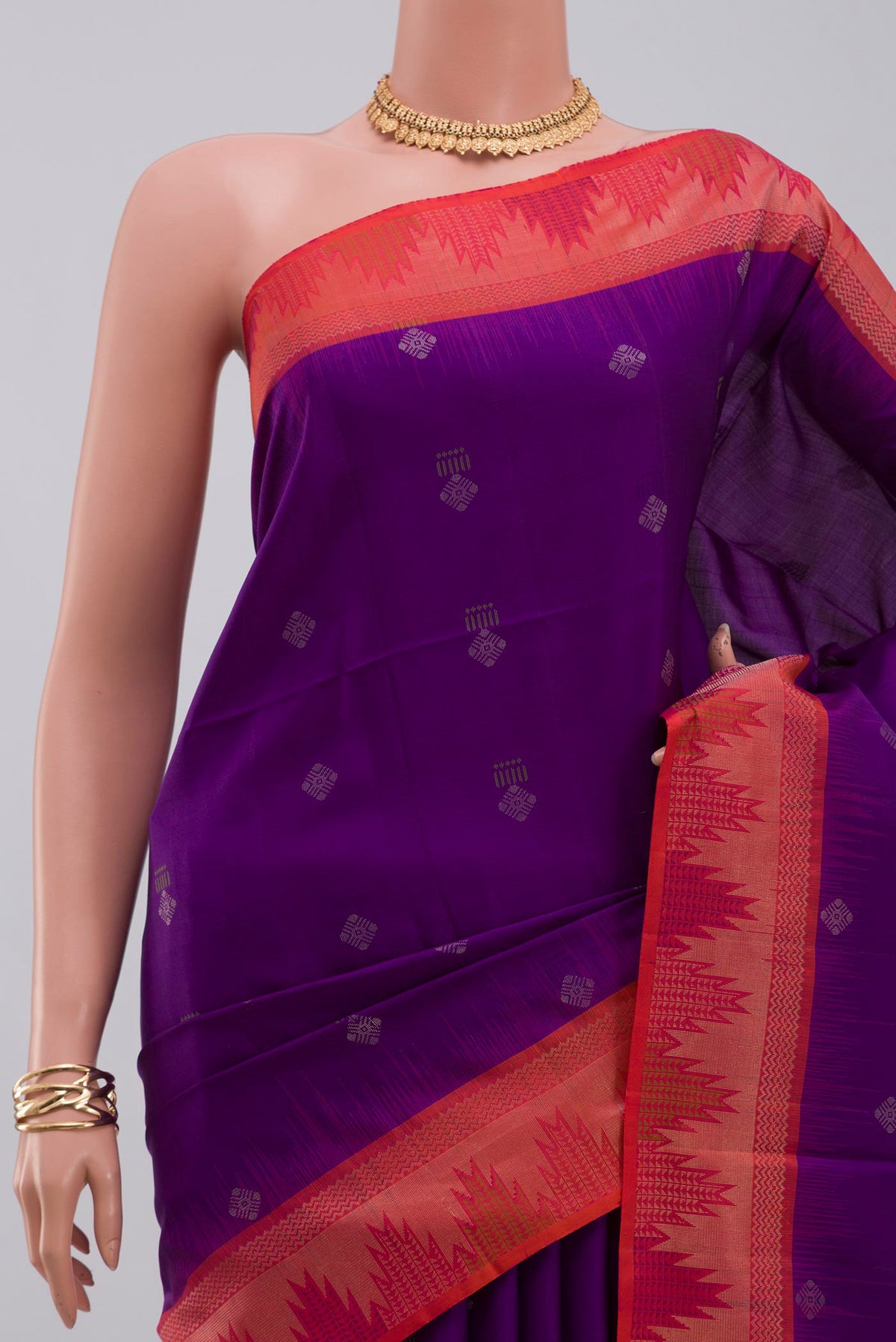 Border image of Purple Soft Silk Saree with Zari Butta on the body and Fancy Border. 