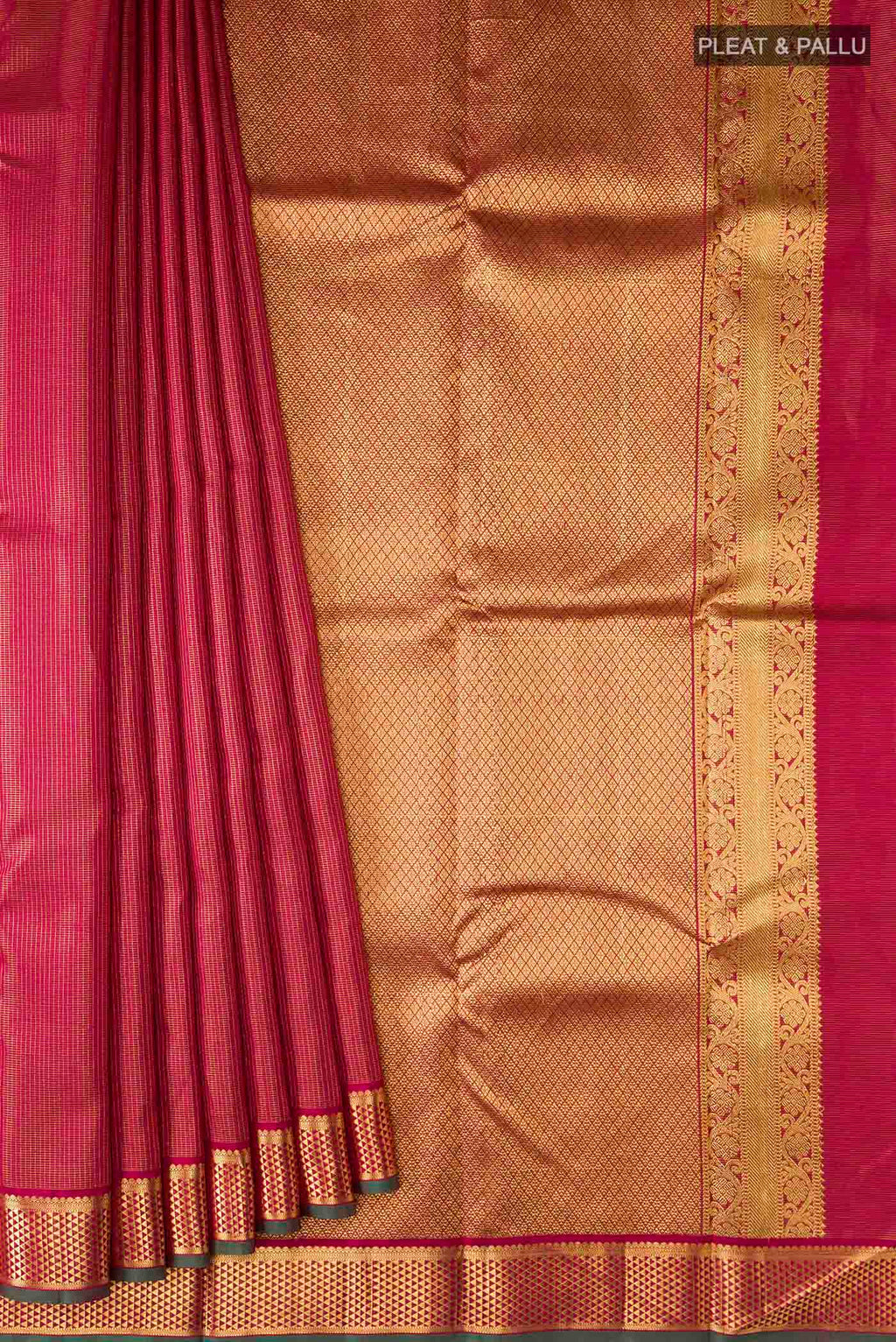 Pleats and pallu of Maroon Kanchipuram Silk Saree with Checked design on the body and Zari Border
