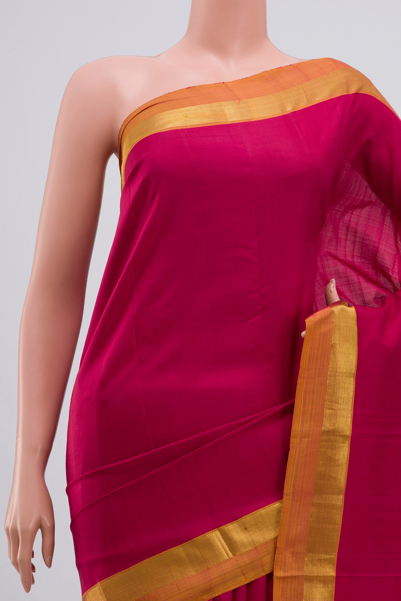 Border image of Maroon Kanjivaram Silk Saree with Plain Body and Zari Border. 