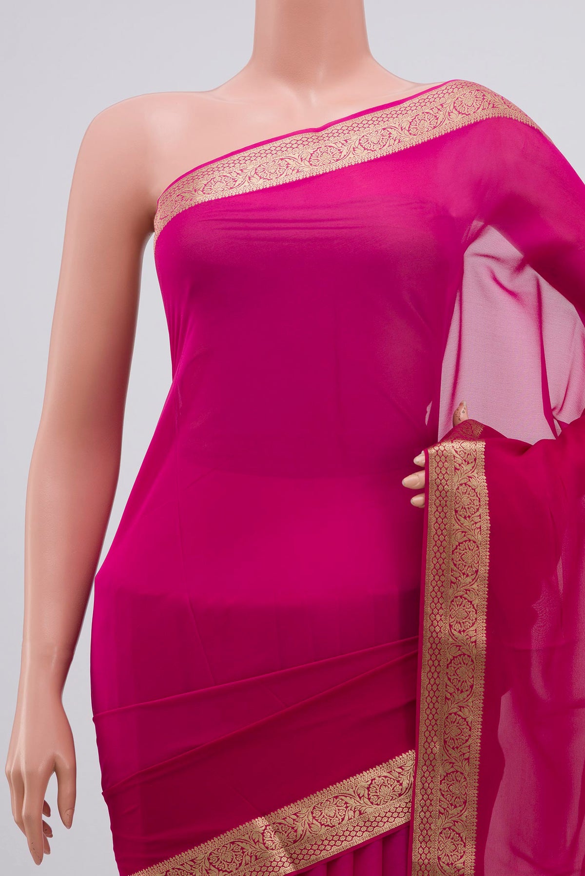 Border image of Pink Chiffon Saree with Plain Body and Zari Border. 