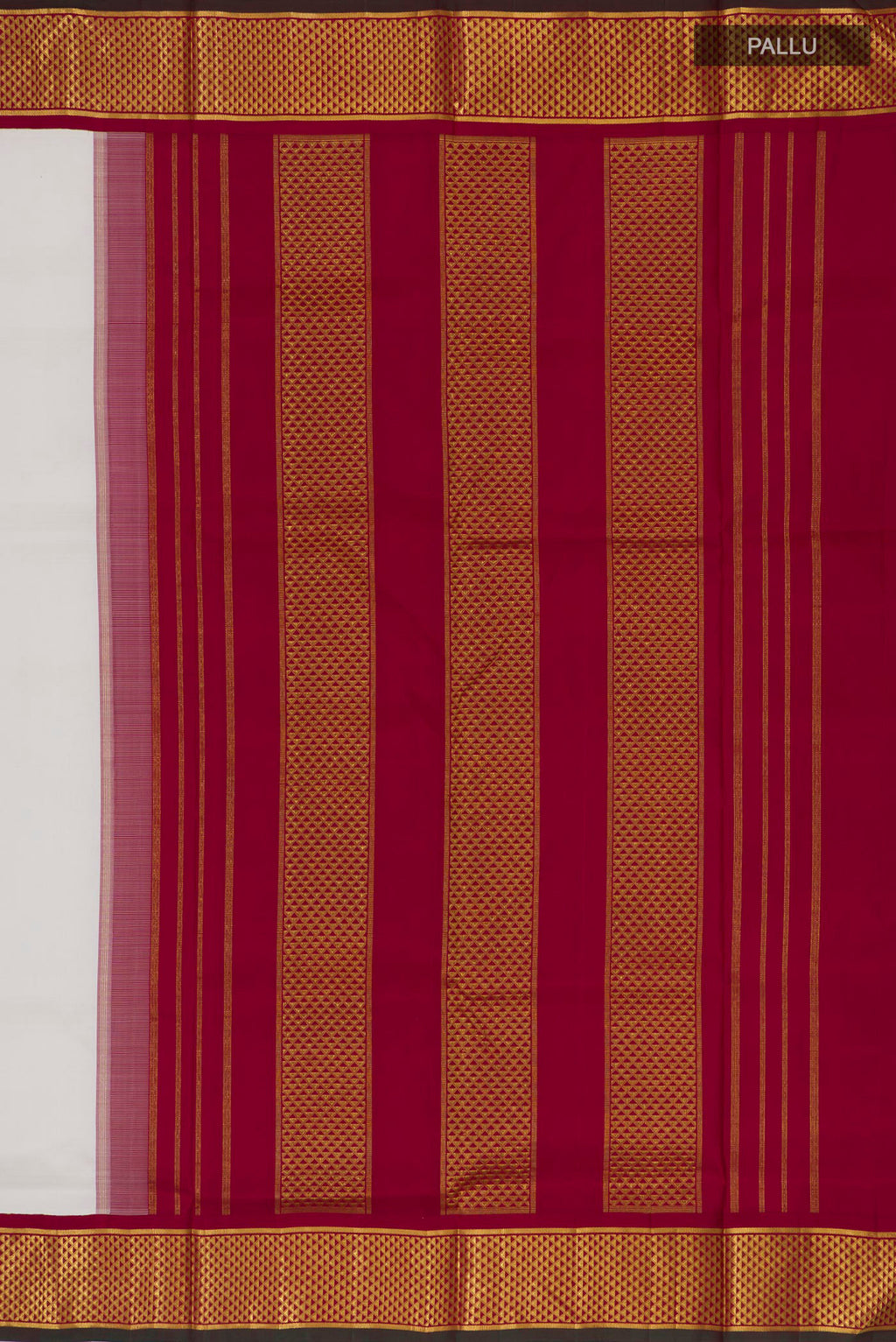 Close up image of the pallu of Pure Silk White Kanchipuram Nine Yards Saree with Plain Body and Zari Border. 