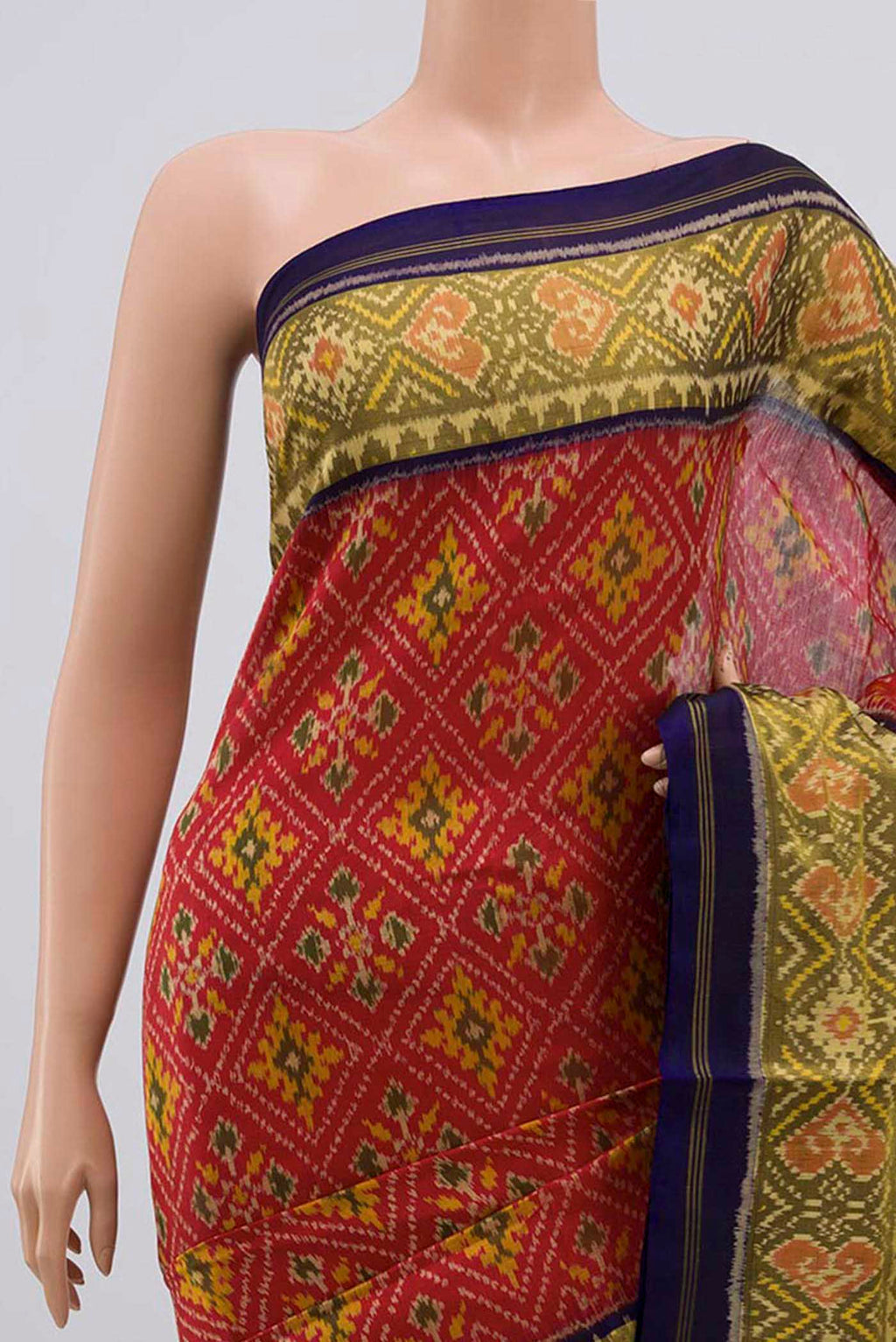 Border image of Red Rajkot Patola Silk Saree with Ikat design on the body and Thin Zari Line