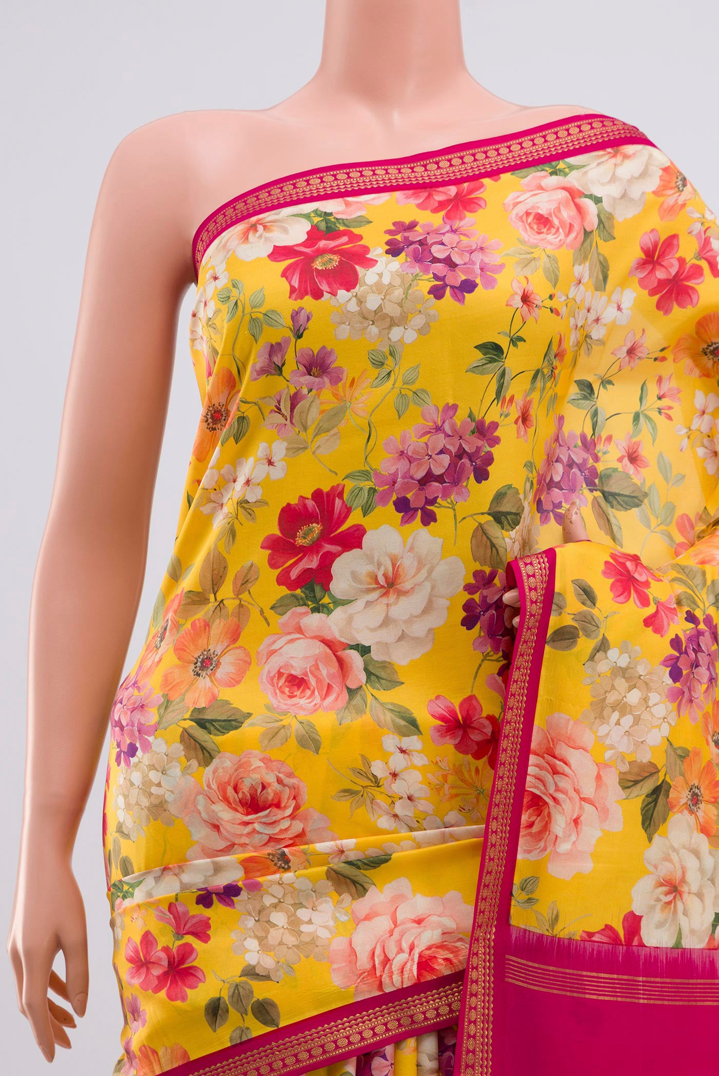 Border image of Yellow Printed Silk Saree with Fancy on the body and Zari Border. 