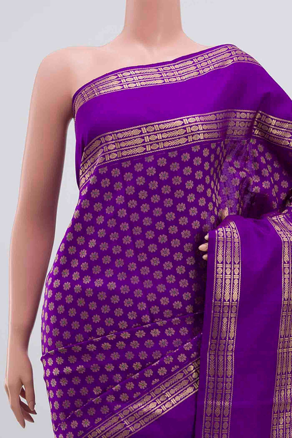 Border image of Purple Kanjivaram Silk Saree with Zari Brocade on the body and Zari Border. 