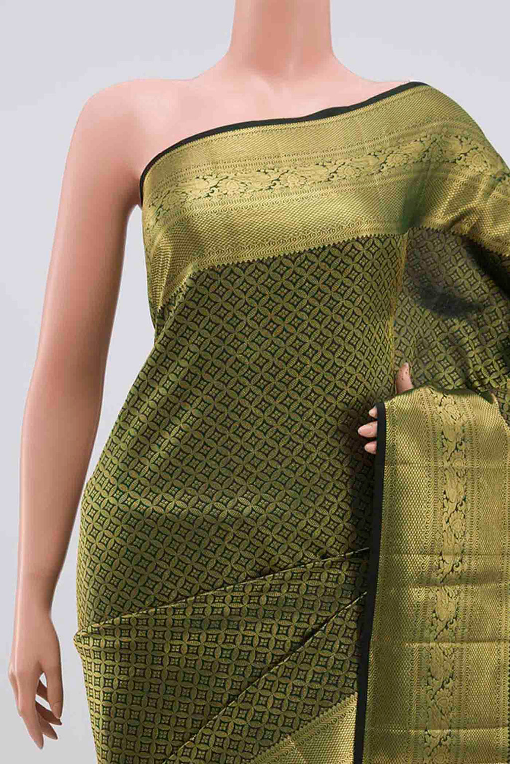 Border image of Bottle Green Kanjivaram Silk Saree with Zari Brocade on the body and Zari Border. 