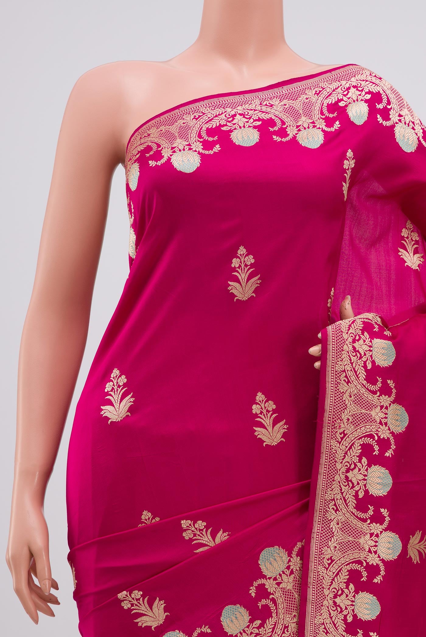 Border image of Pink Banarasi Katan Silk Saree with Zari Butta on the body and Fancy Border. 