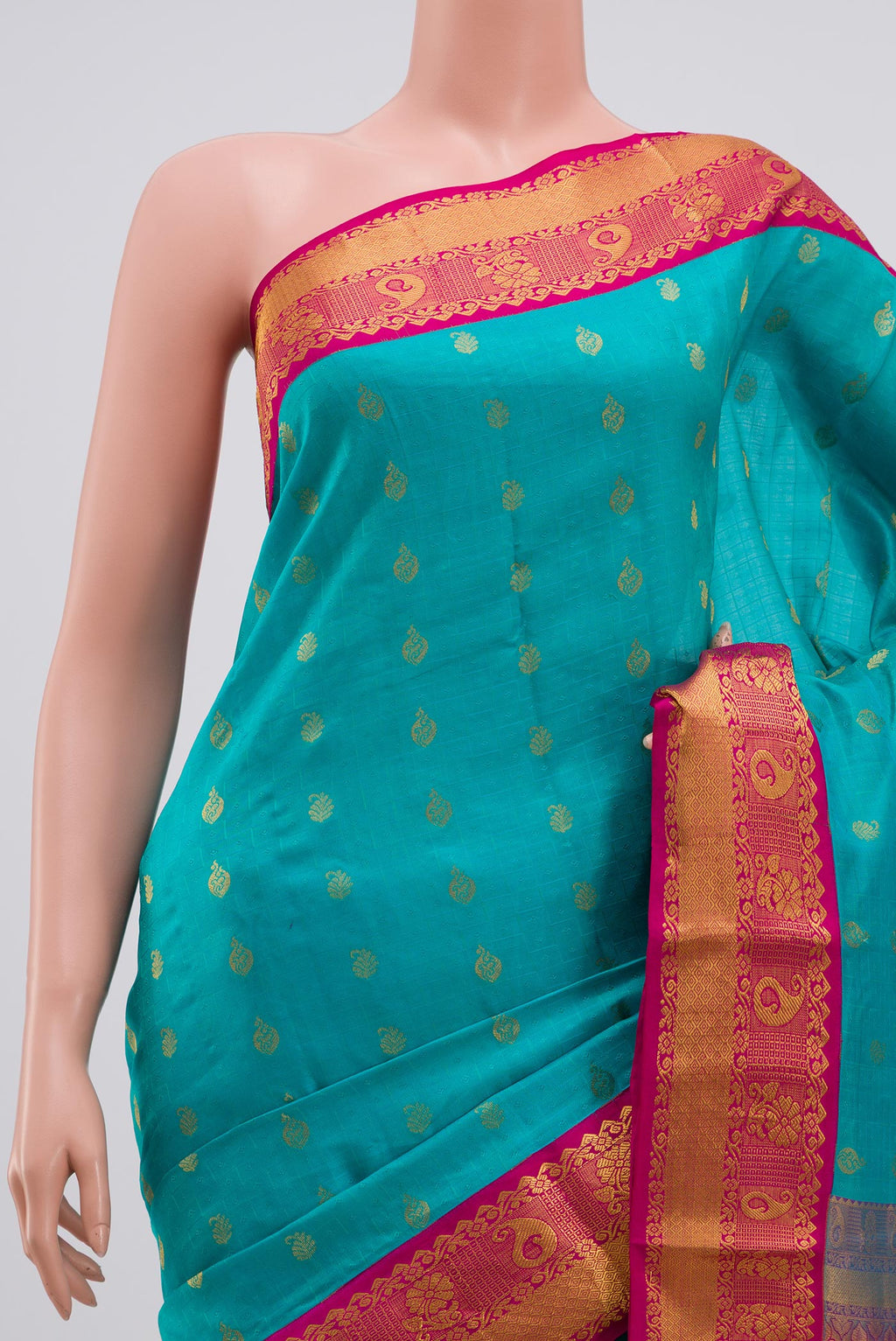 Border image of Sky Blue Kanchipuram Saree with Jacquard With Zari Butta on the body and Zari Border. 