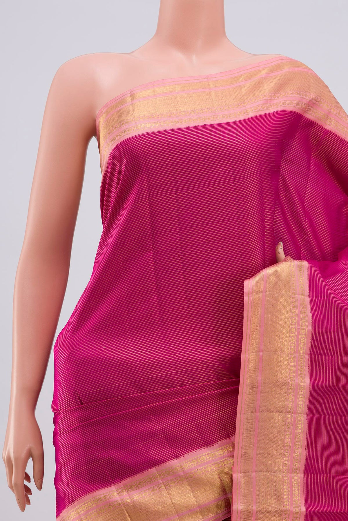 Border image of Pure Silk Pure Zari Magenta Kanchipuram Saree with Stripes on the body and Zari Border. 