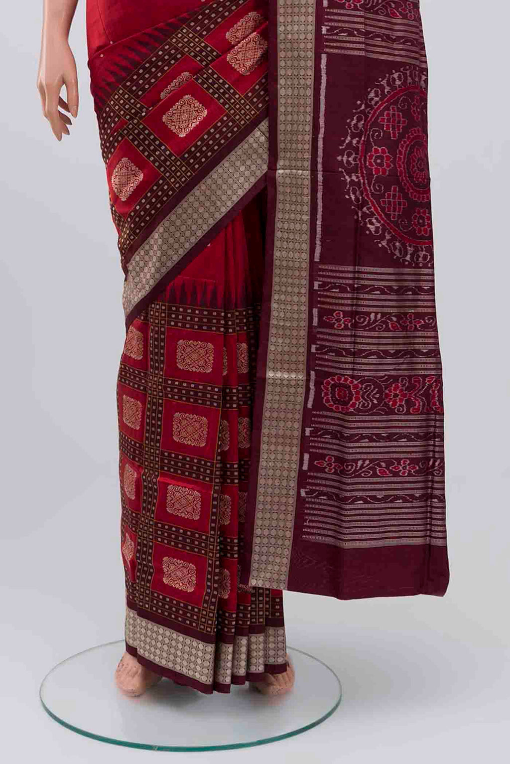 Pleats and pallu of Maroon Orissa Silk Saree with Thread Butta on the body and Thread Border