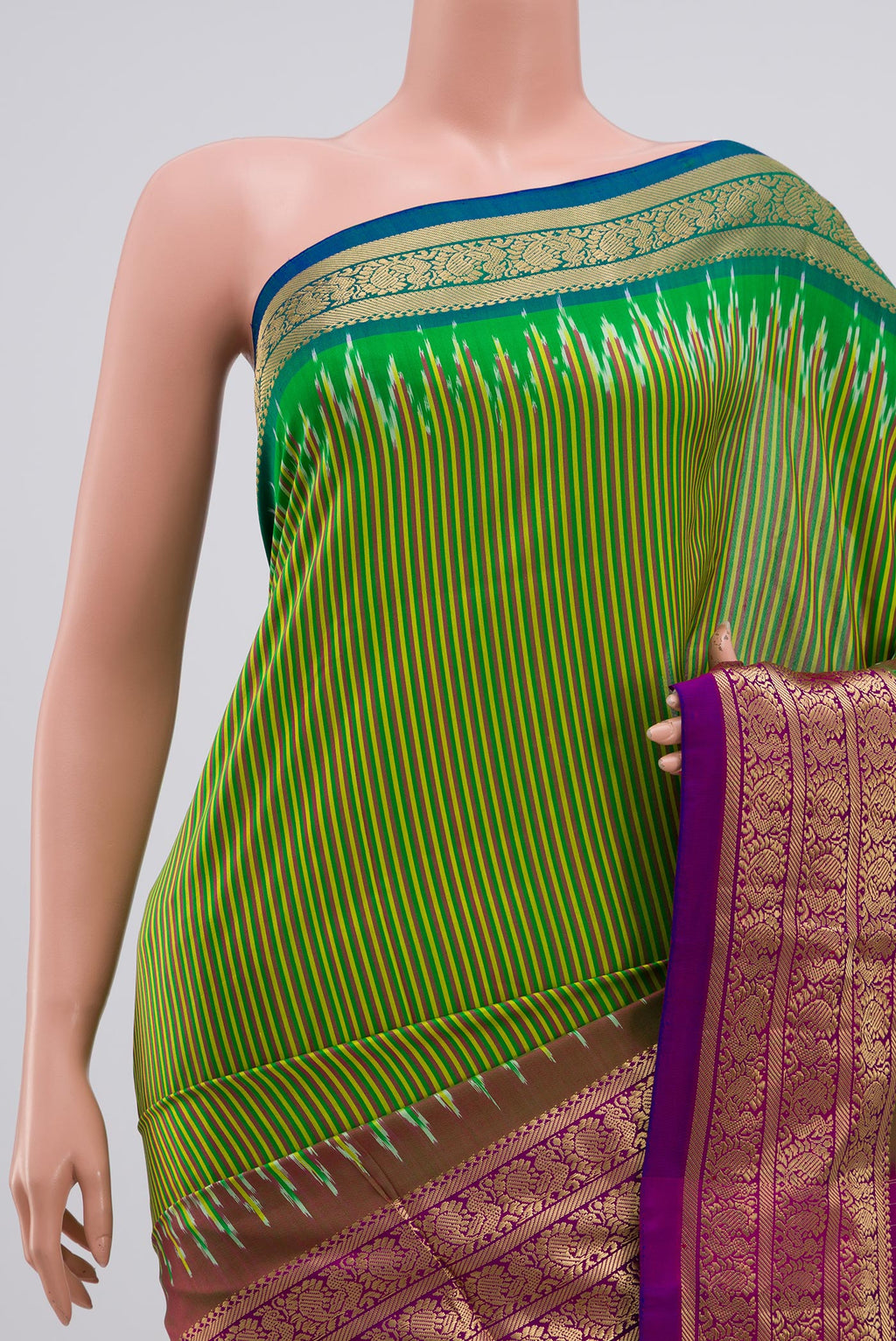 Border image of Green Pochampally Silk Saree with Stripes on the body and Zari Border. 