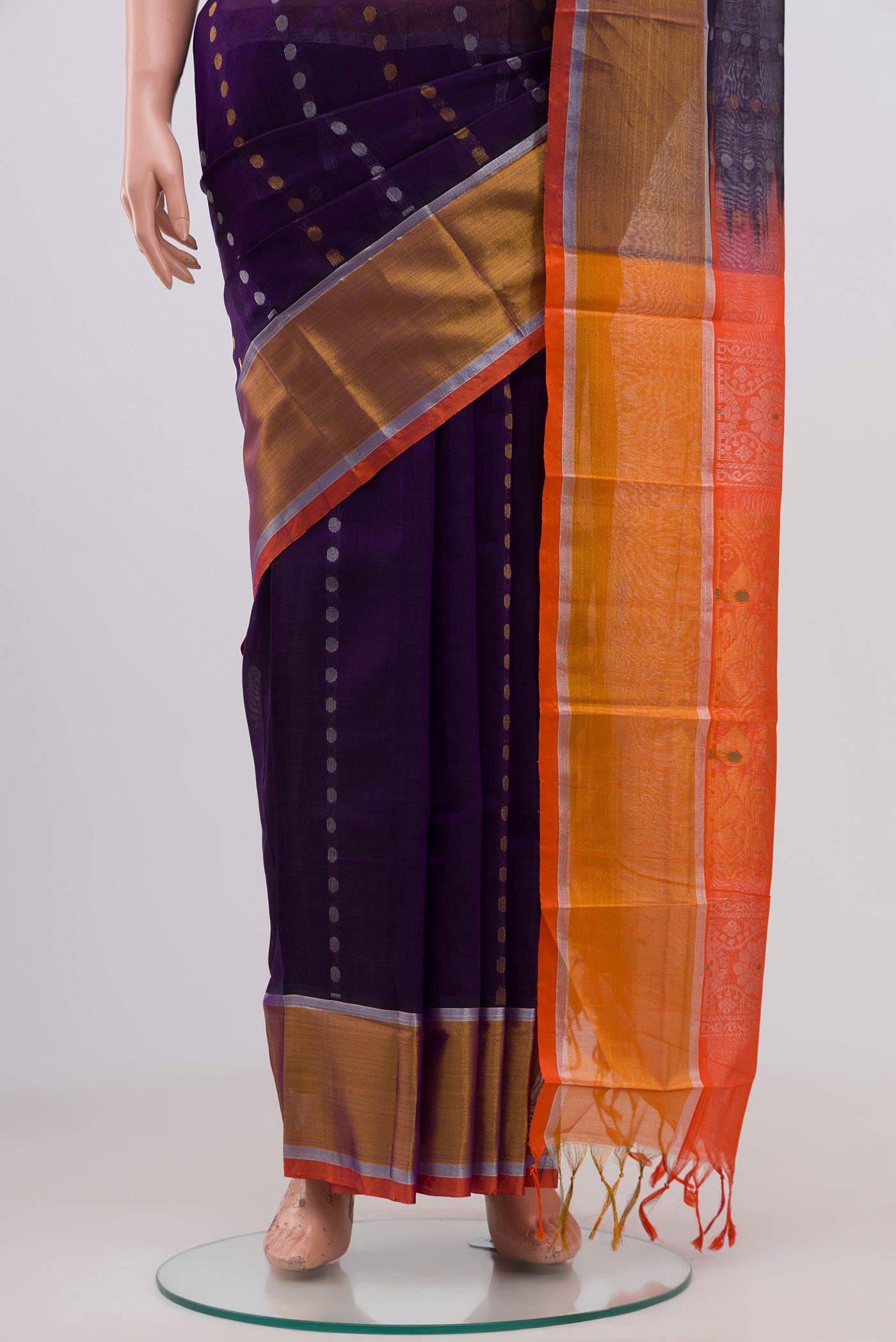 Pleats and pallu of Blue Coimbatore Silk Cotton Saree with Zari Butta on the body and Zari Border. 