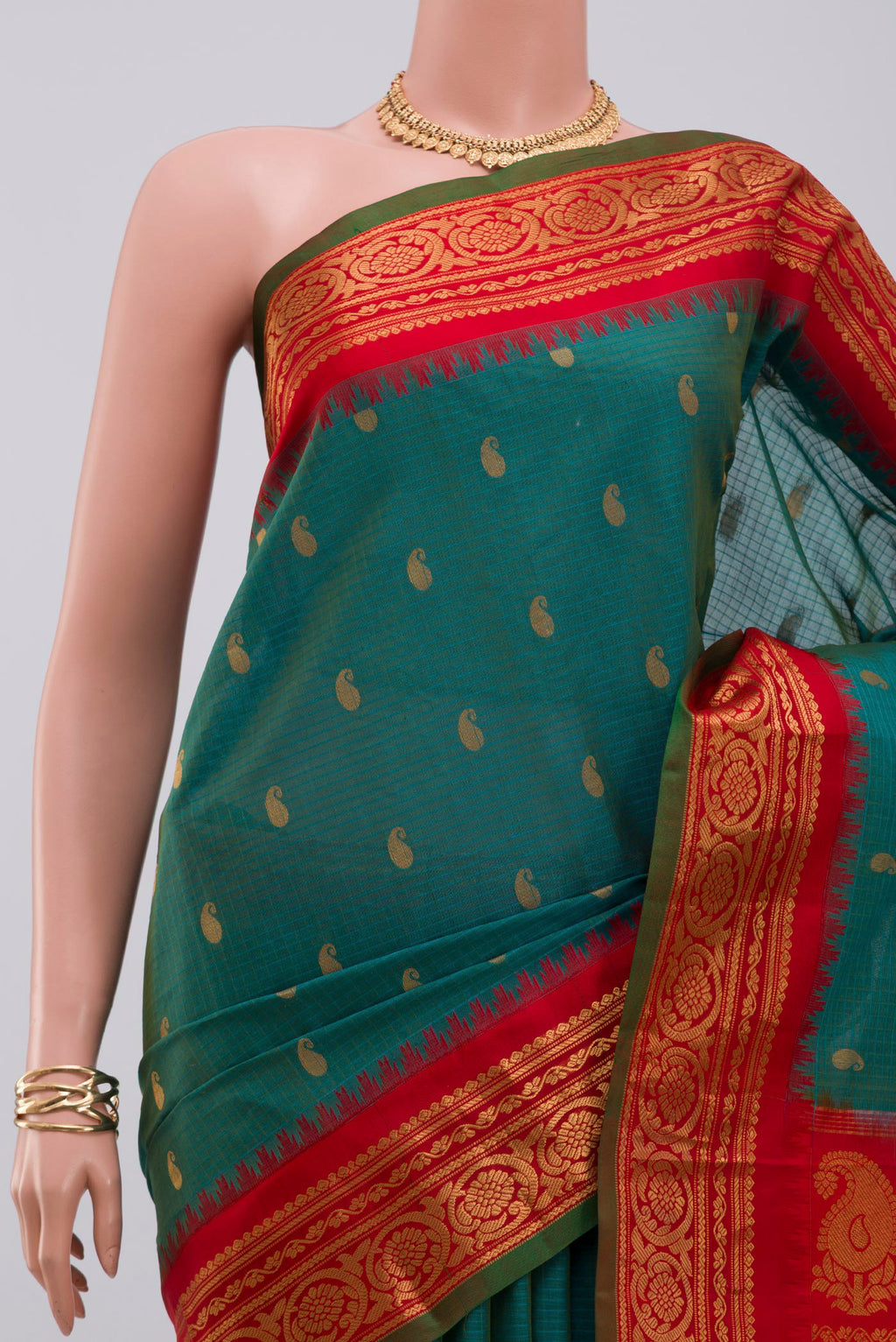 Border image of Blue Gadwal Silk Cotton Saree with Checked design on the body and Zari Border. 