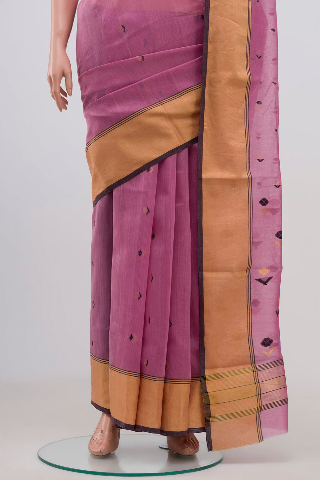 Pleats and pallu of Pink Chanderi Silk Cotton Saree with Zari Butta on the body and Zari Border. 