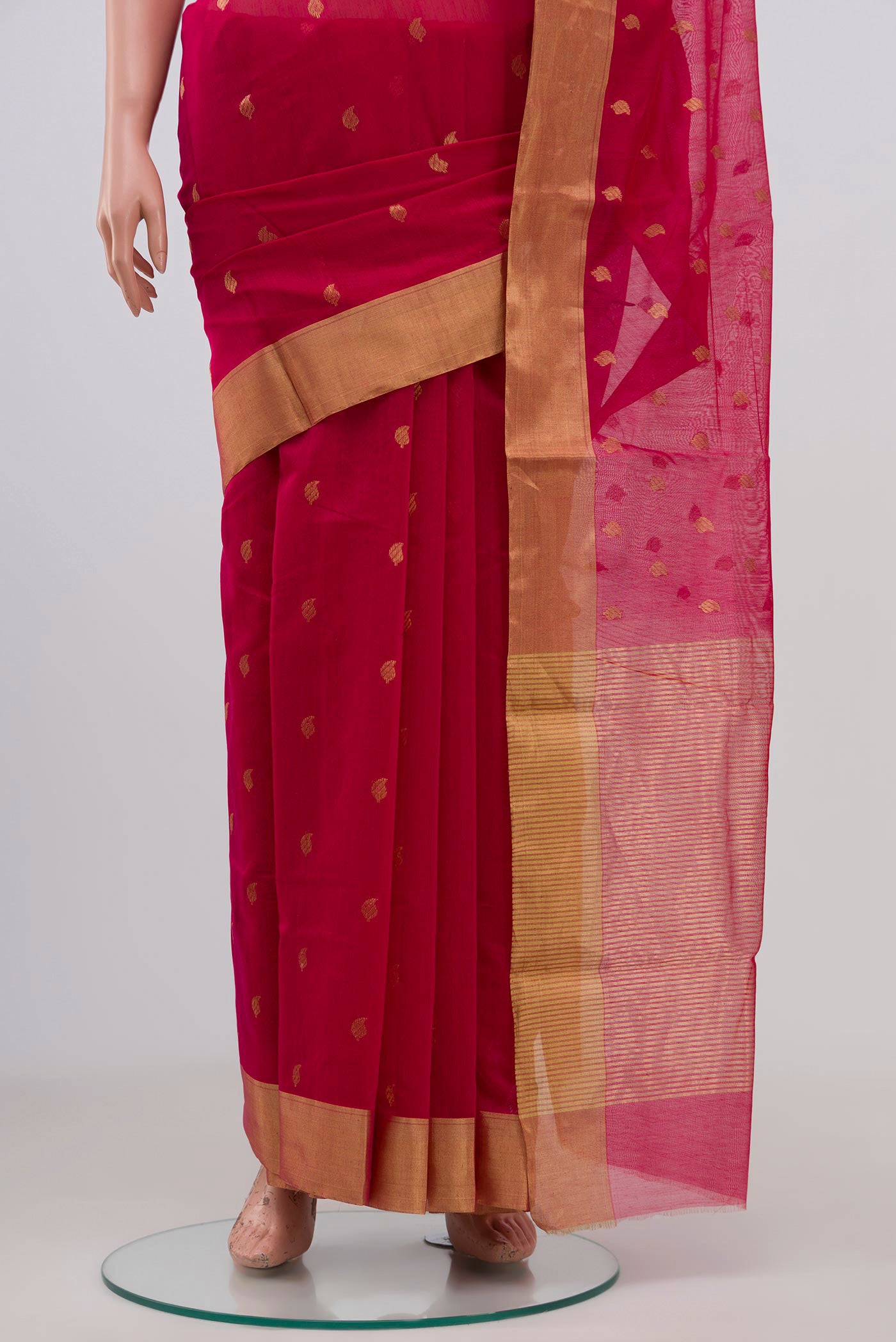 Pleats and pallu of Pink Chanderi Silk Cotton Saree with Zari Butta on the body and Zari Border. 