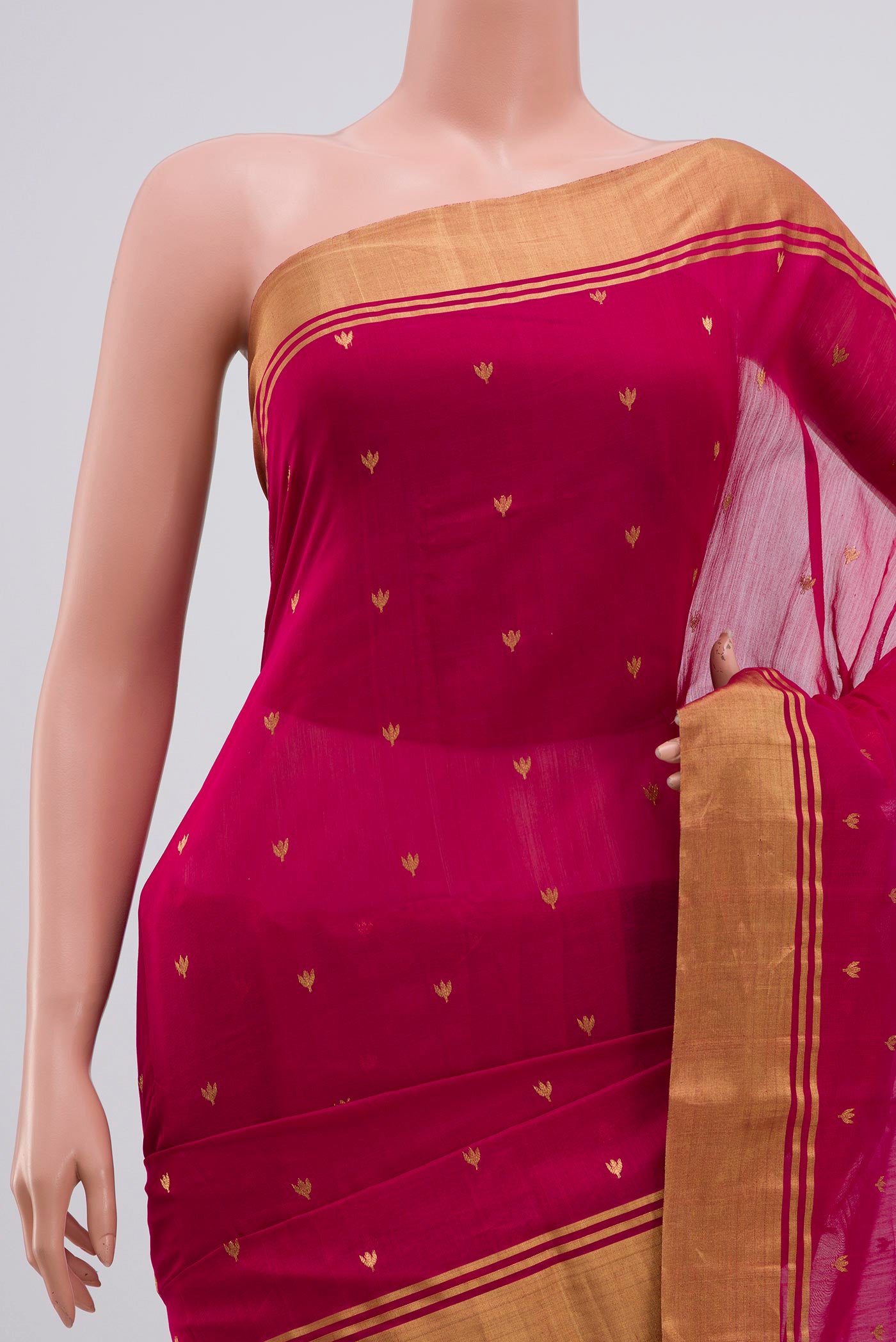 Border image of Pink Chanderi Silk Cotton Saree with Zari Butta on the body and Zari Border. 