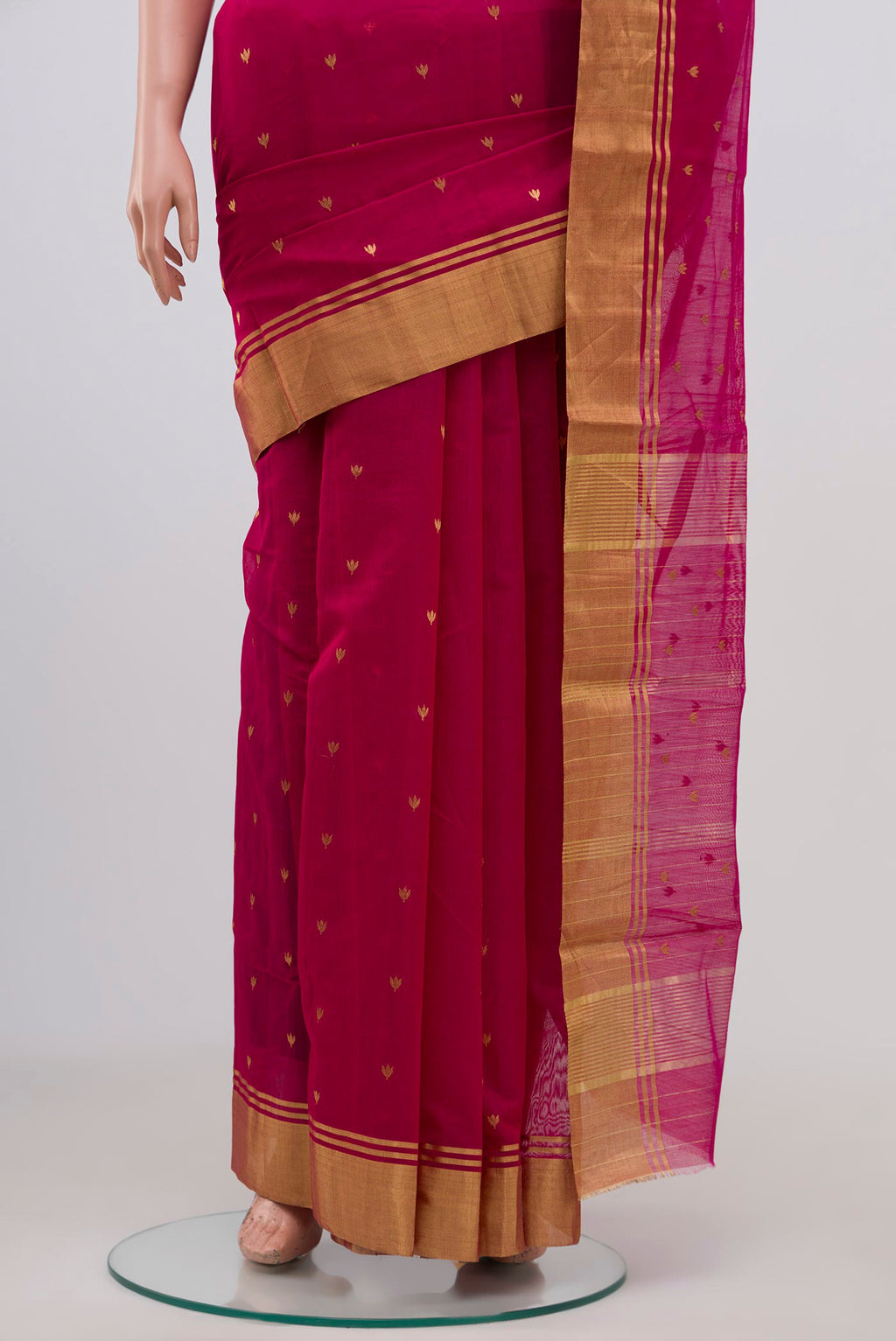 Pleats and pallu of Pink Chanderi Silk Cotton Saree with Zari Butta on the body and Zari Border. 