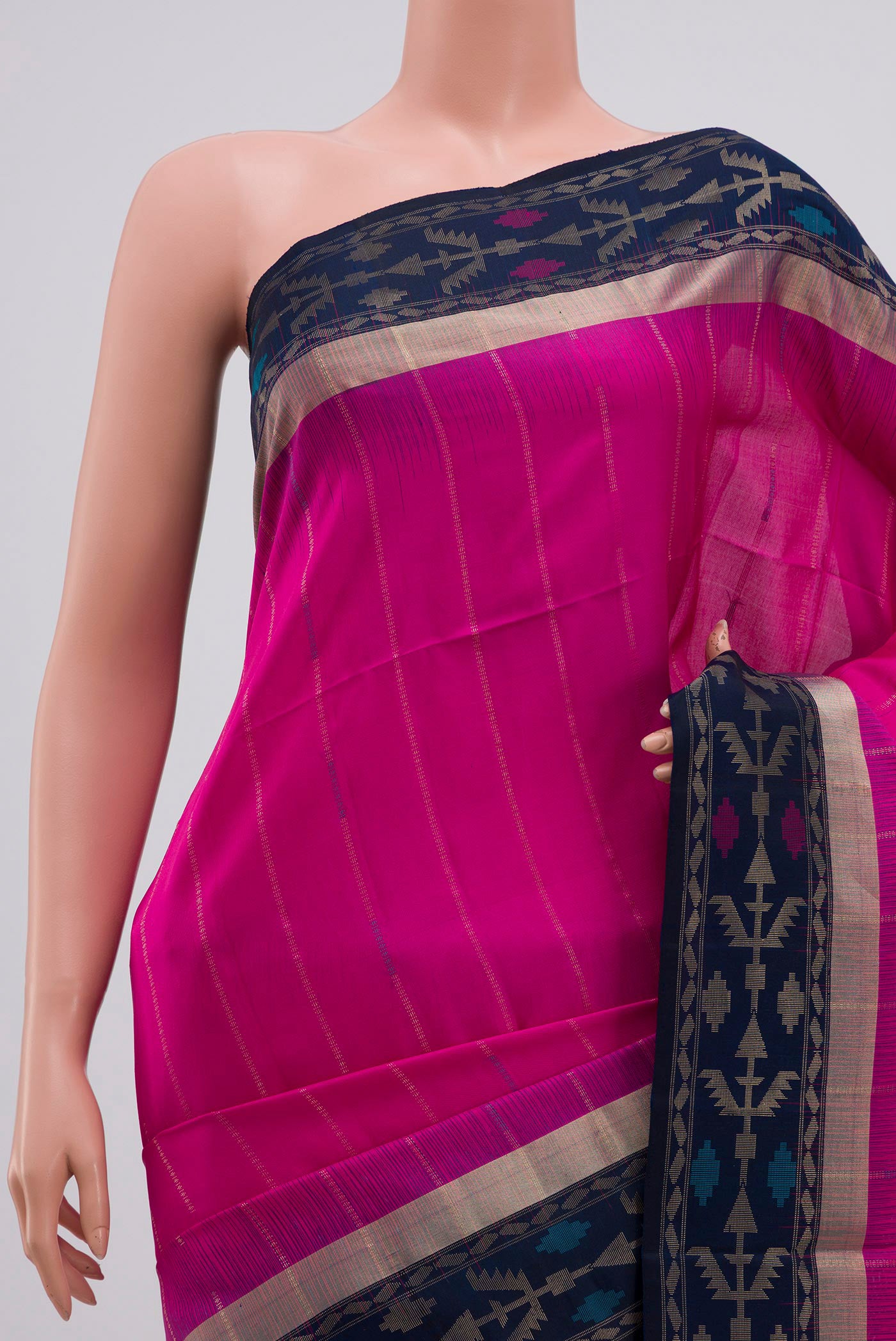 Border image of Pink Soft Silk Saree with Zari Butta on the body and Thin Zari Line. 