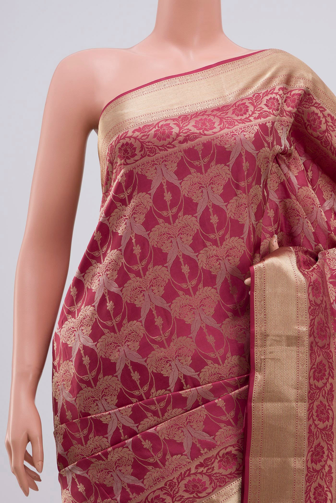 Border image of Pink Soft Silk Saree with Zari Brocade on the body and Zari Border. 