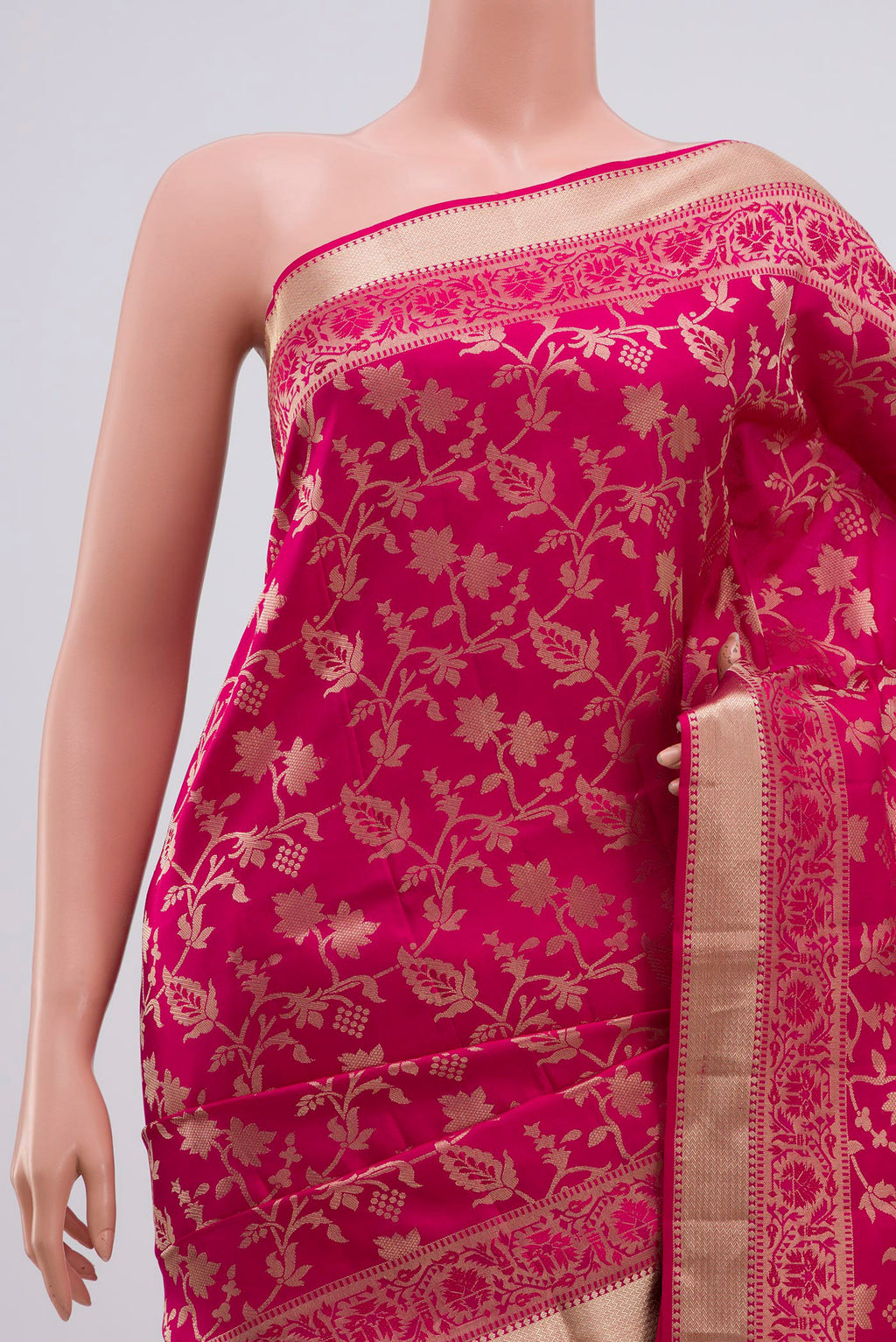 Border image of Pink Soft Silk Saree with Zari Brocade on the body and Zari Border. 