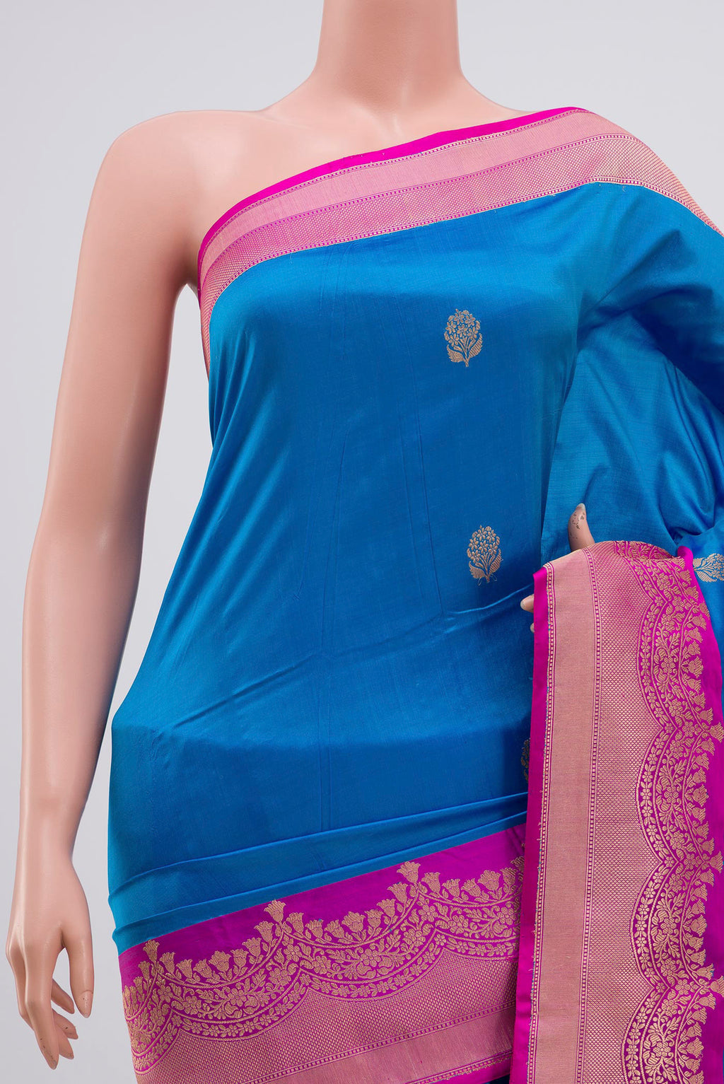 Border image of Blue Banarasi Katan Silk Saree with Zari Butta on the body and Zari Border. 