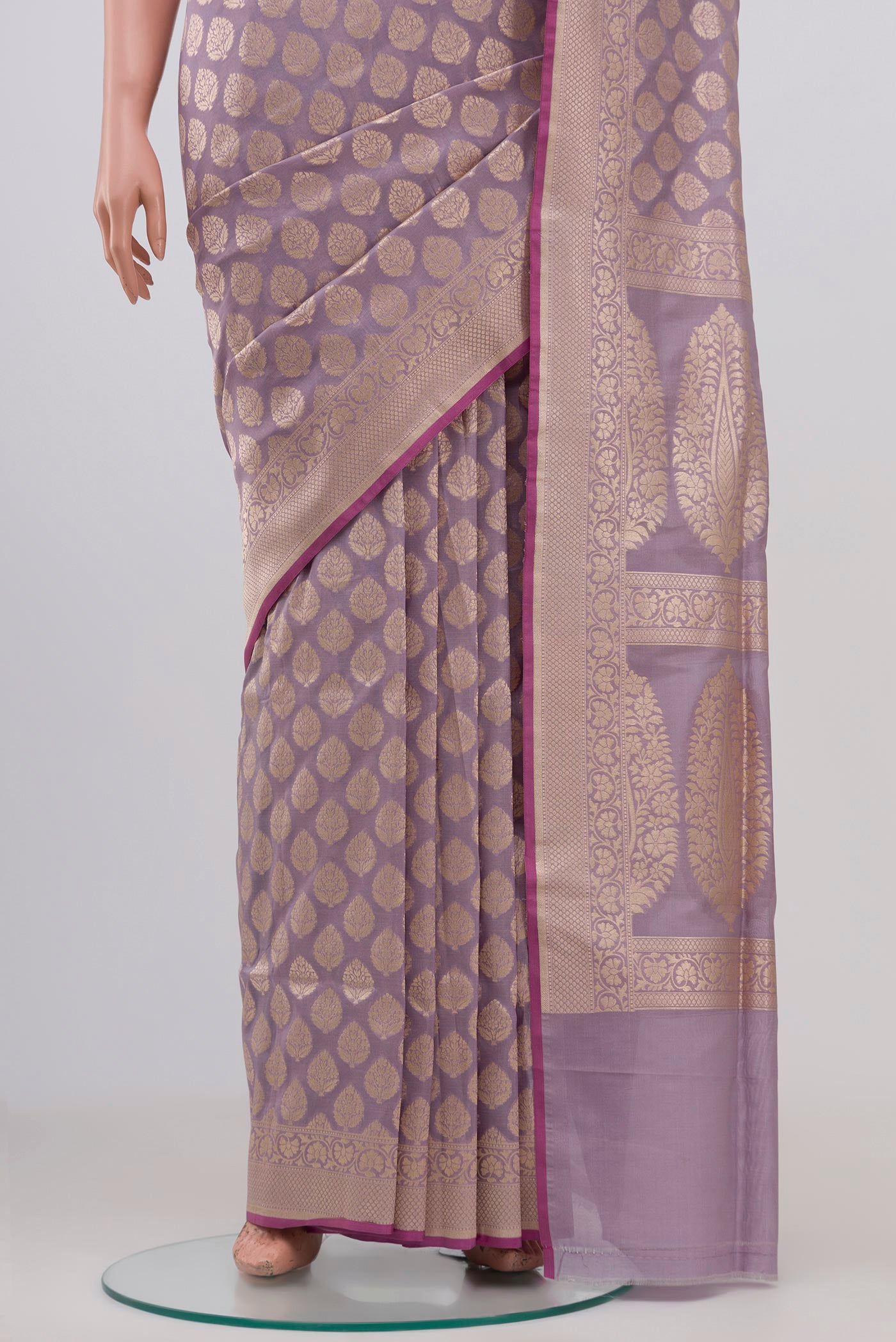 Pleats and pallu of Lavender Banarasi Silk Saree with Zari Brocade on the body and Zari Border. 