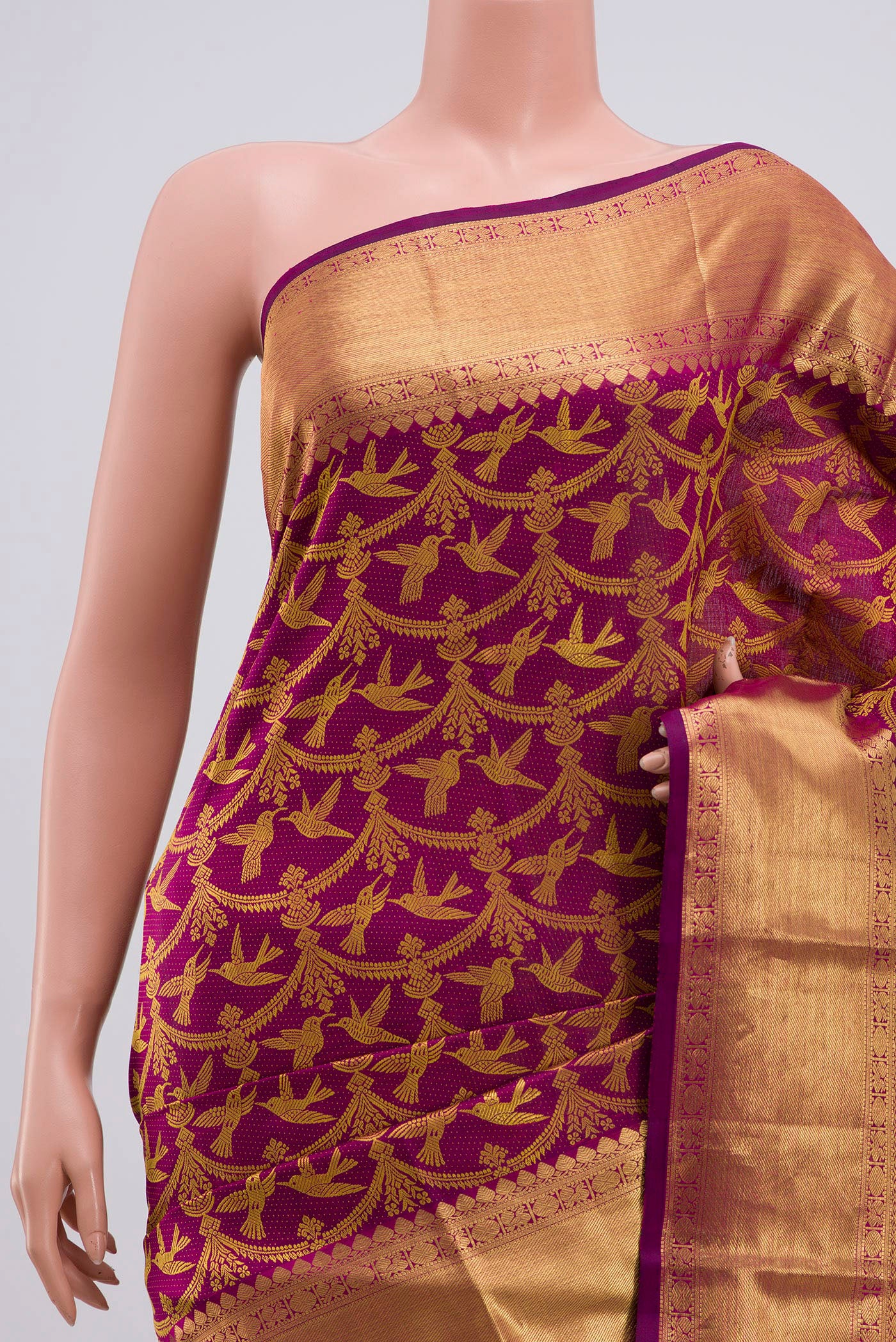 Border image of Pure Silk Pure Zari Purple Kanjivaram Saree with Jacquard design on the body and Zari Border. 