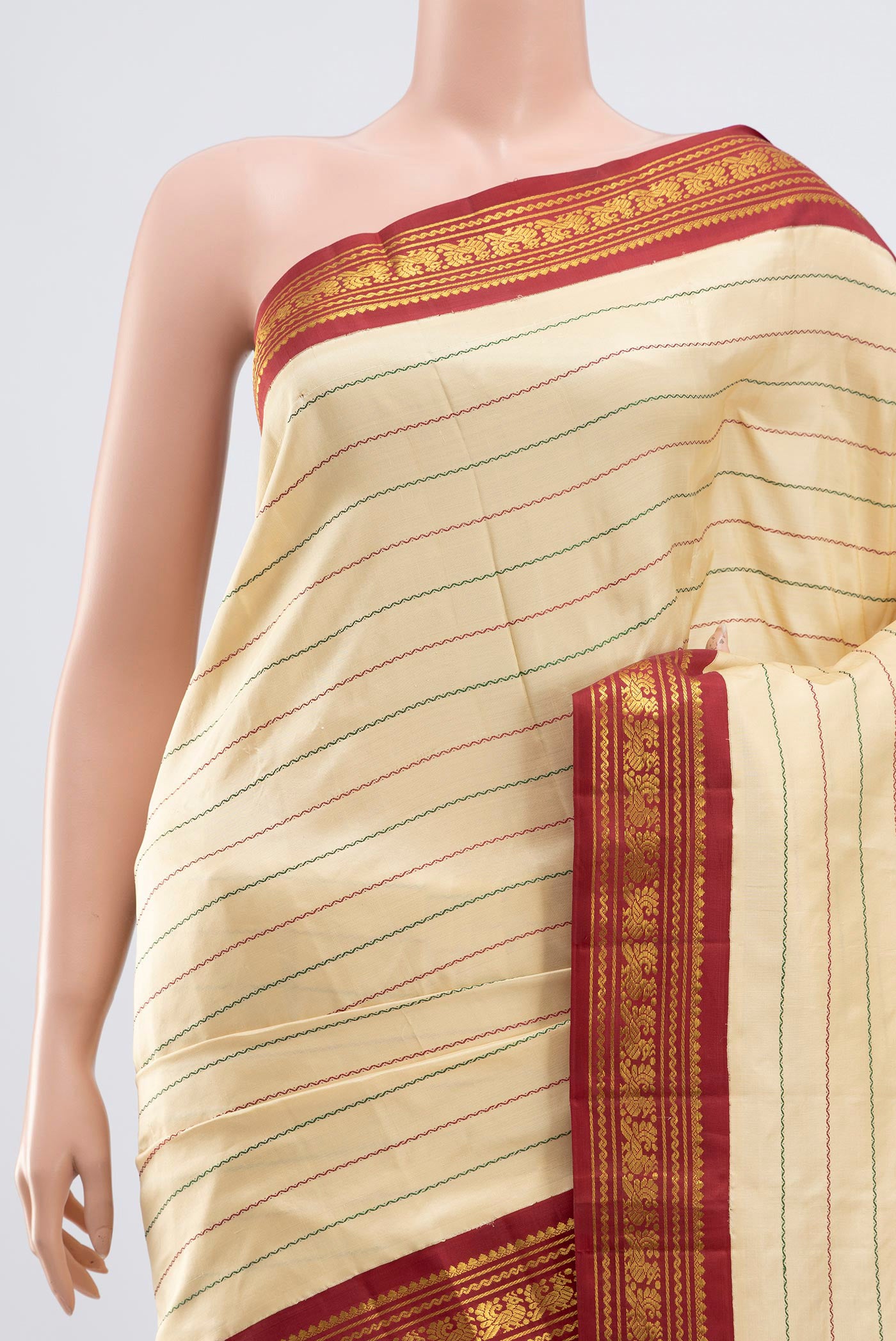 Border image of Pure Silk Pure Zari Cream Kanjivaram Saree with Veldhari on the body and Zari Border. 