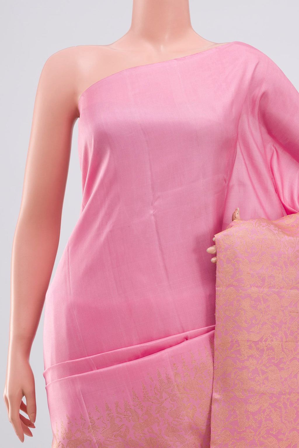 Border image of Pure Silk Pure Zari Pink Kanjivaram Saree with Zari Brocade on the body and Without Border. 