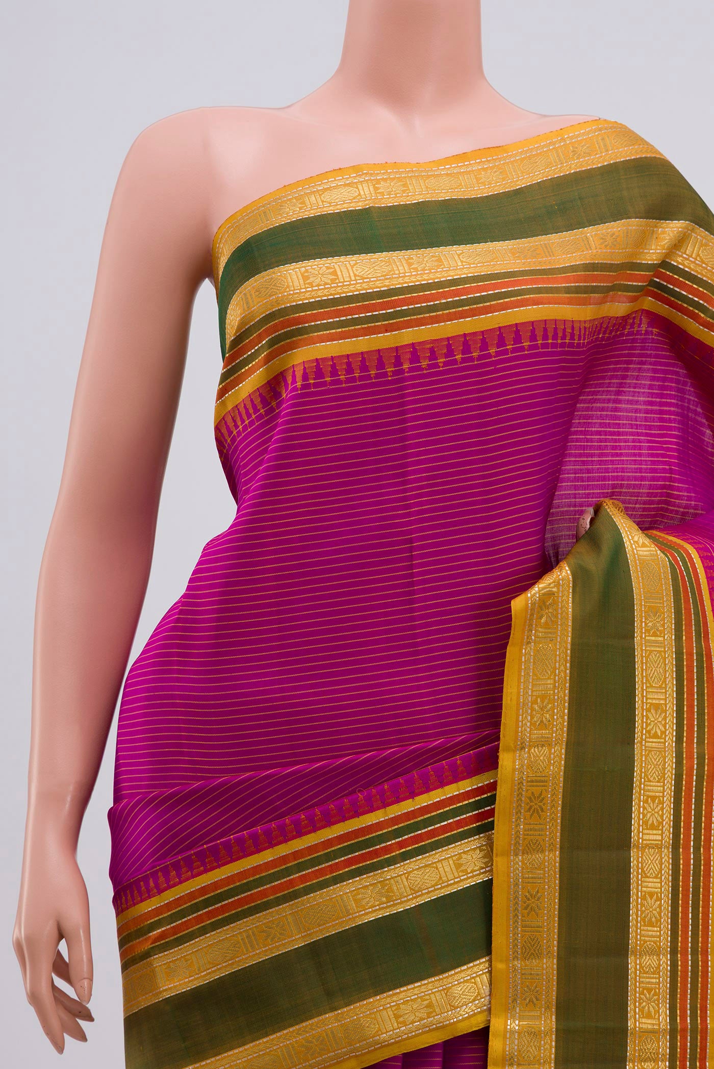 Border image of Pure Silk Pure Zari Purple Kanchipuram Saree with Stripes on the body and Zari Border. 