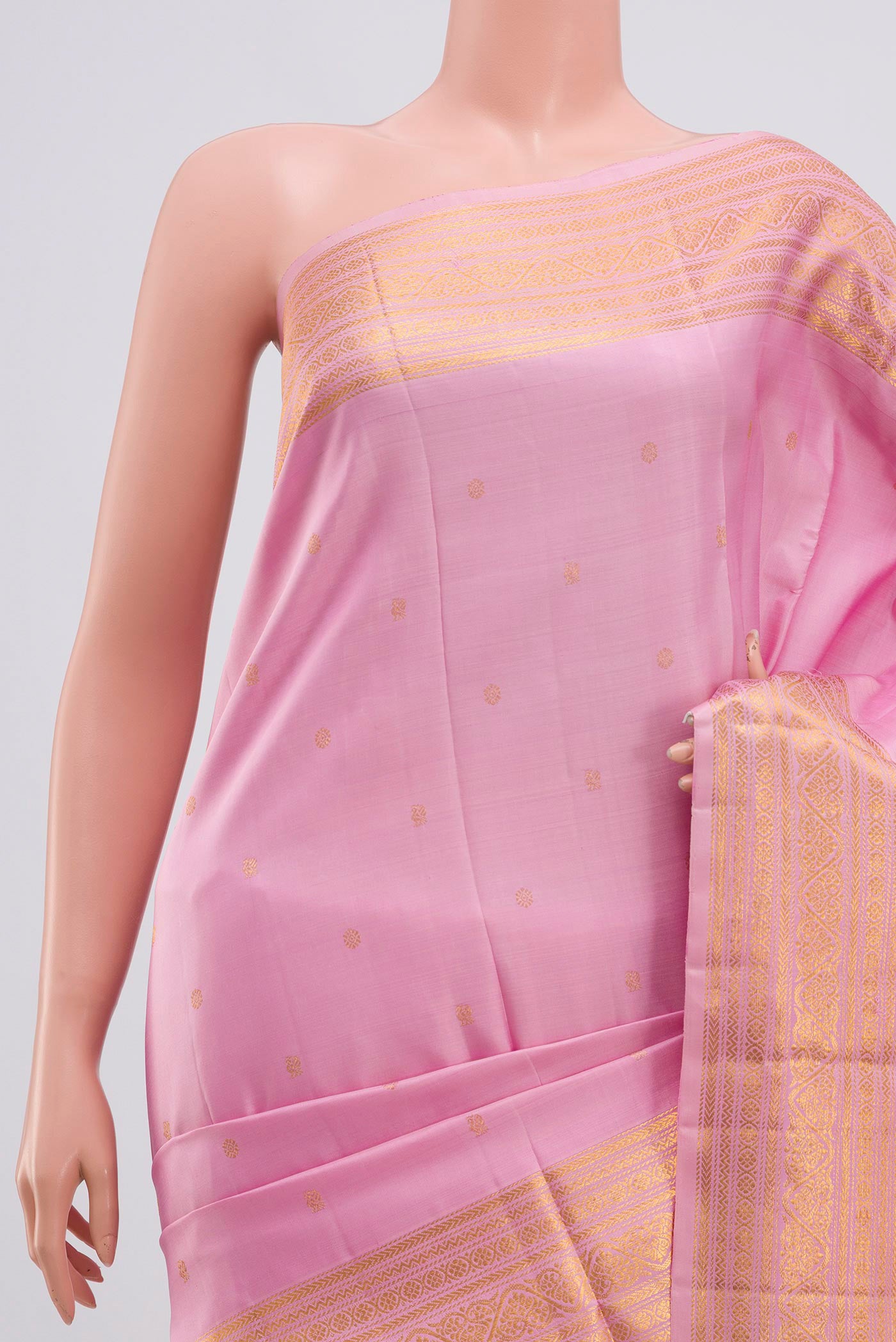 Border image of Pink Kanjivaram Saree with Zari Butta on the body and Zari Border. 