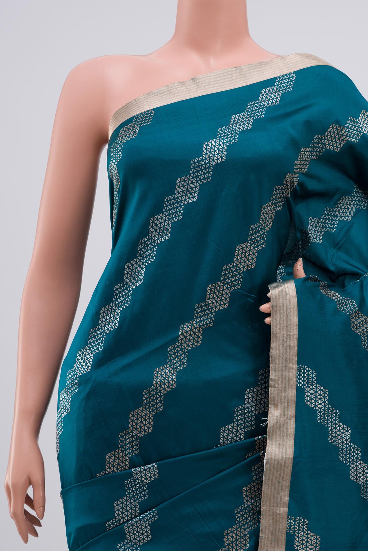 Border image of Blue Banarasi Katan Silk Saree with Fancy on the body and Thin Zari Line. 