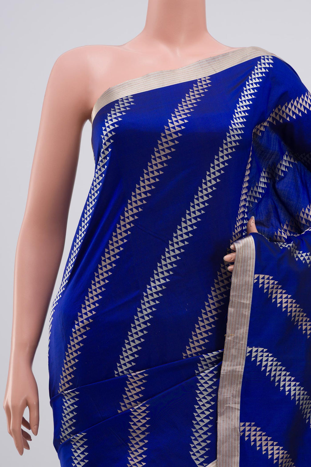 Border image of Blue Banarasi Katan Silk Saree with Fancy on the body and Thin Zari Line. 