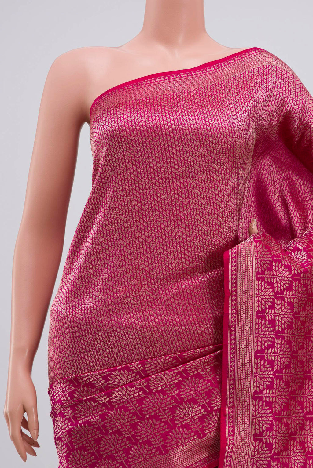 Border image of Rani Pink Banarasi Katan Silk Saree with Zari Brocade on the body and Zari Border. 