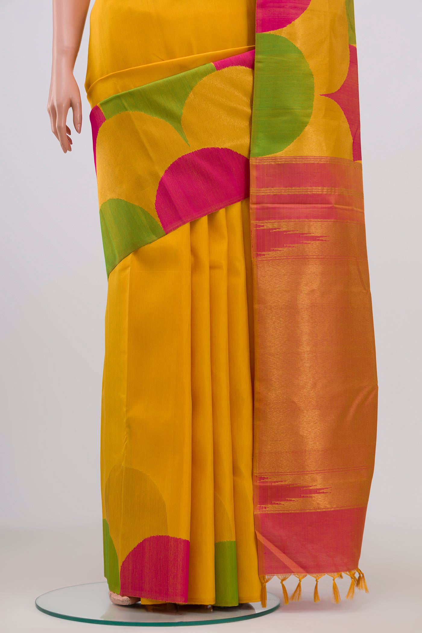 Pleats and pallu of Pure Silk Pure Zari Yellow Kanchipuram Saree with Plain Body and Fancy Border. 