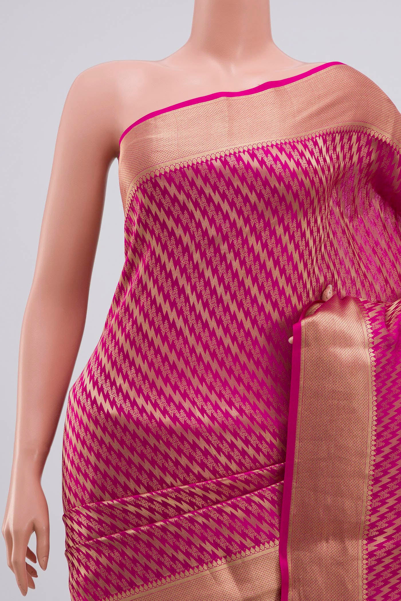 Border image of Pink Mysore Crepe Saree with Zari Brocade on the body and Zari Border. 